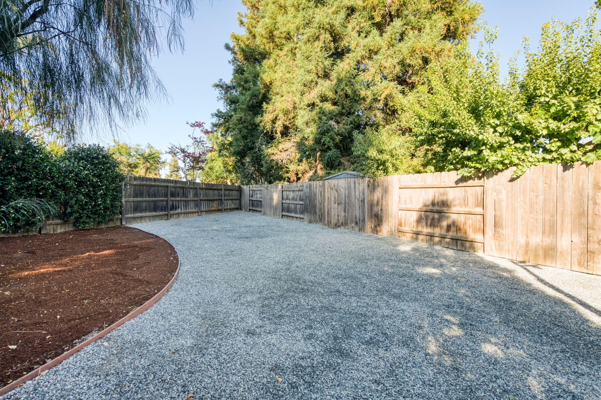 348 E Sunnyside Ave, Visalia, CA 93277