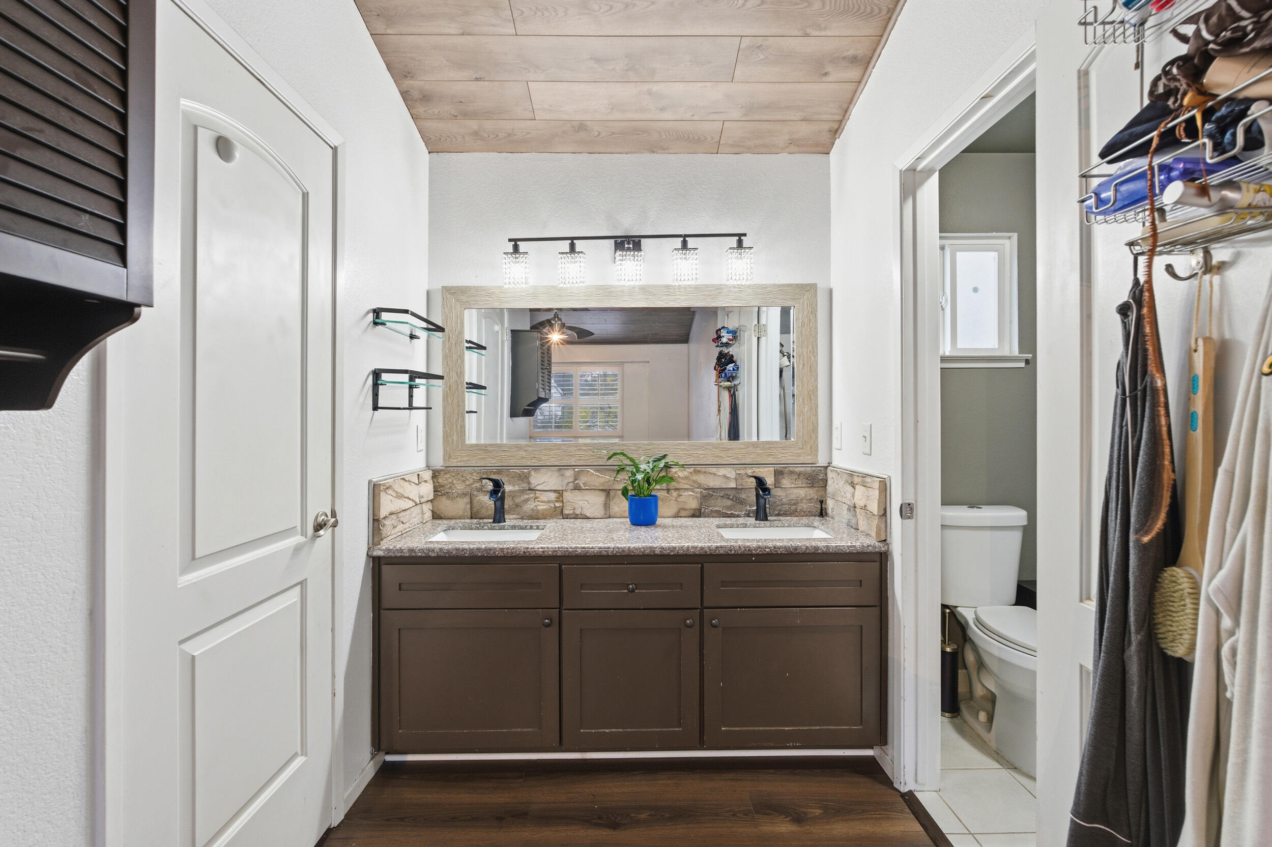 8735 N Cedar #151, Fresno, CA 93720