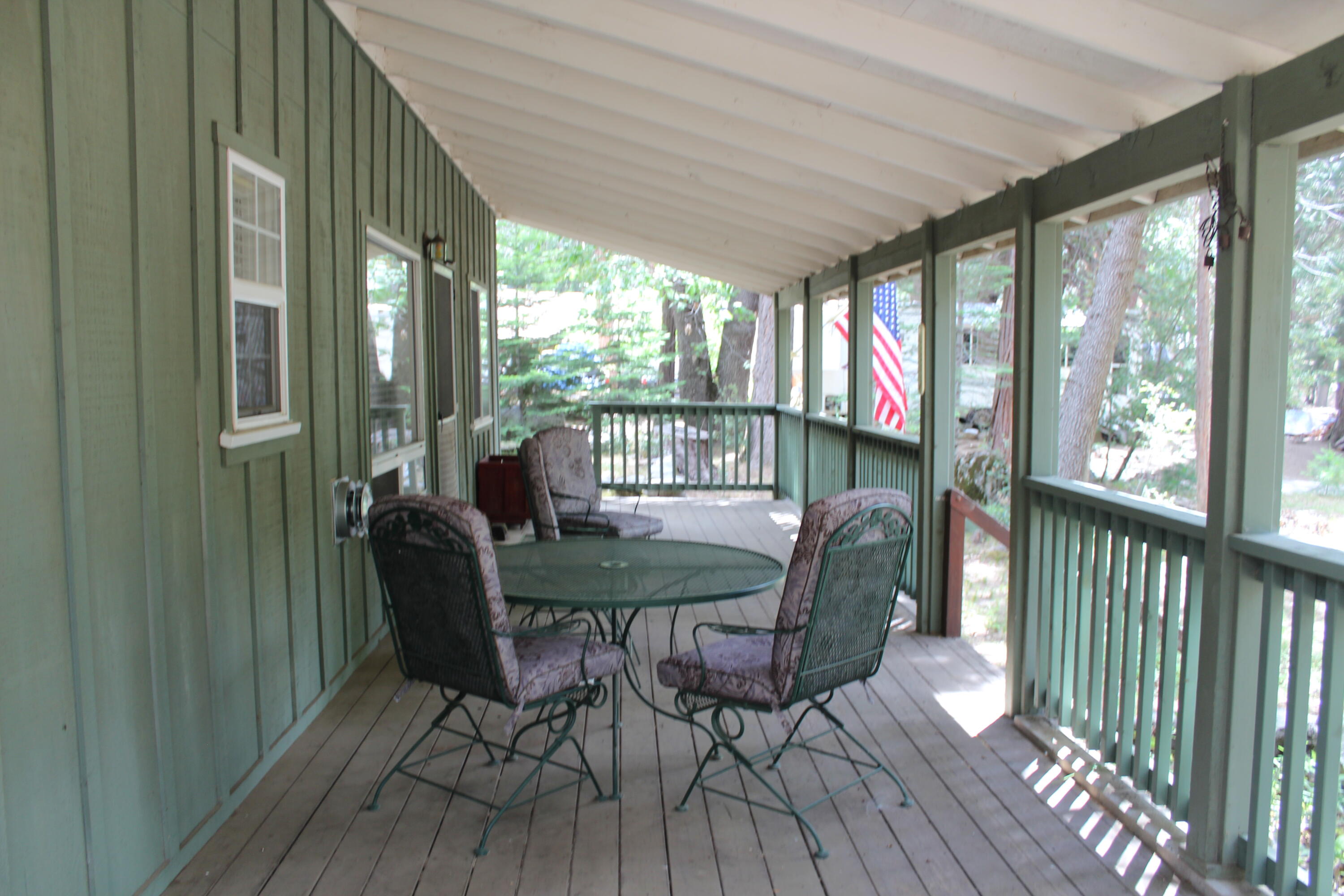 565 Trails End, Springville, CA 93265