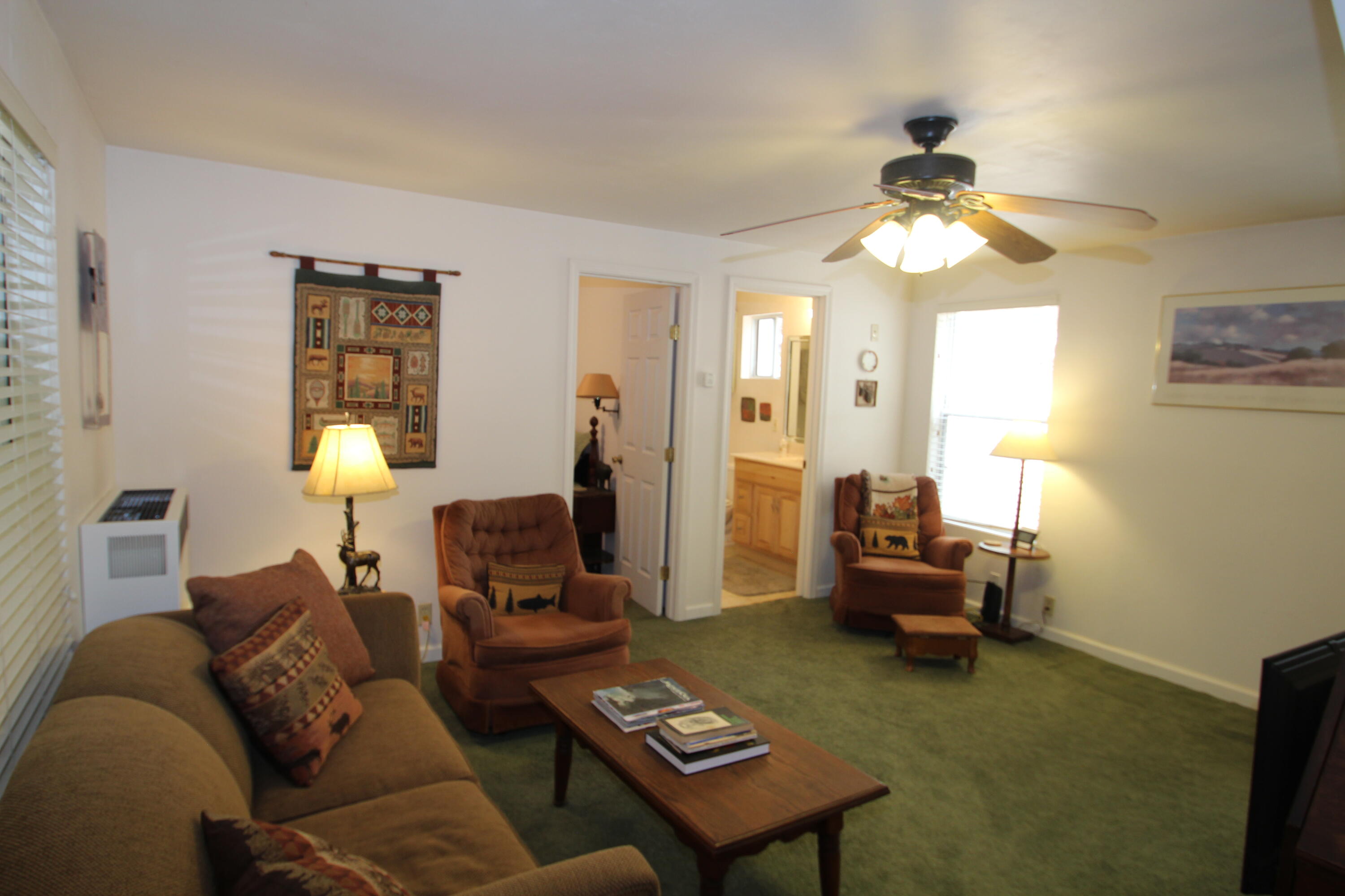 565 Trails End, Springville, CA 93265