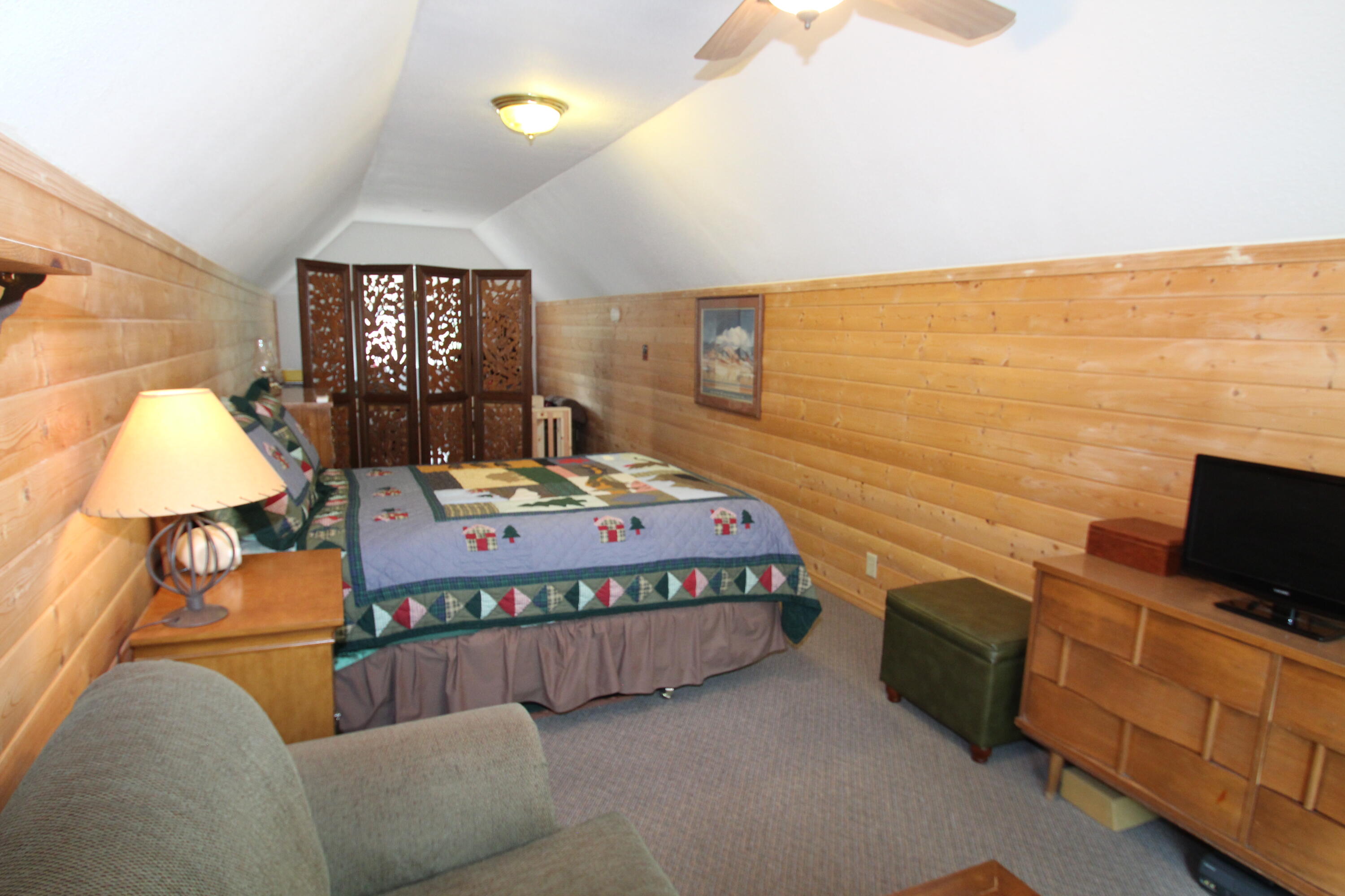 565 Trails End, Springville, CA 93265