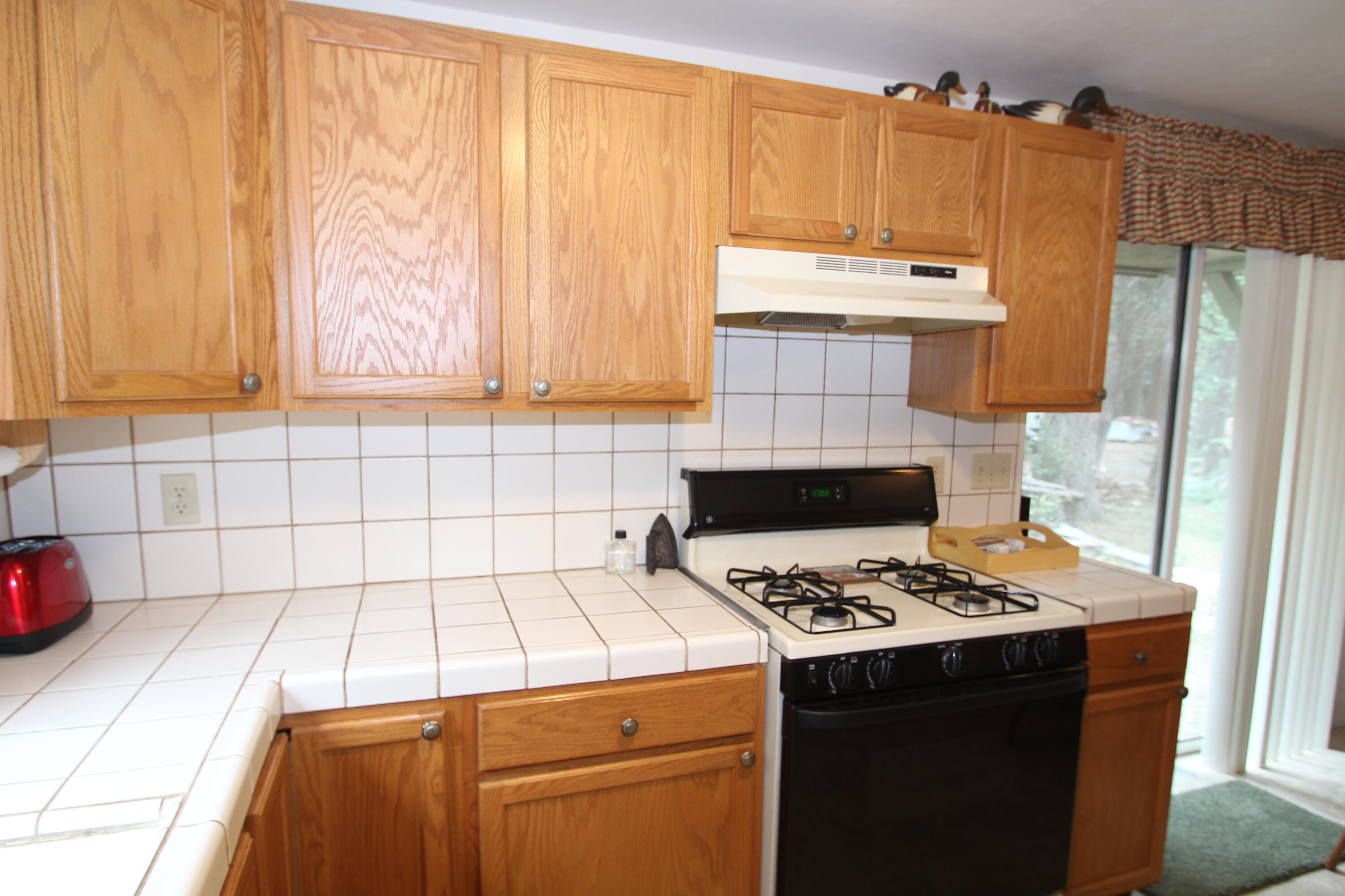 565 Trails End, Springville, CA 93265