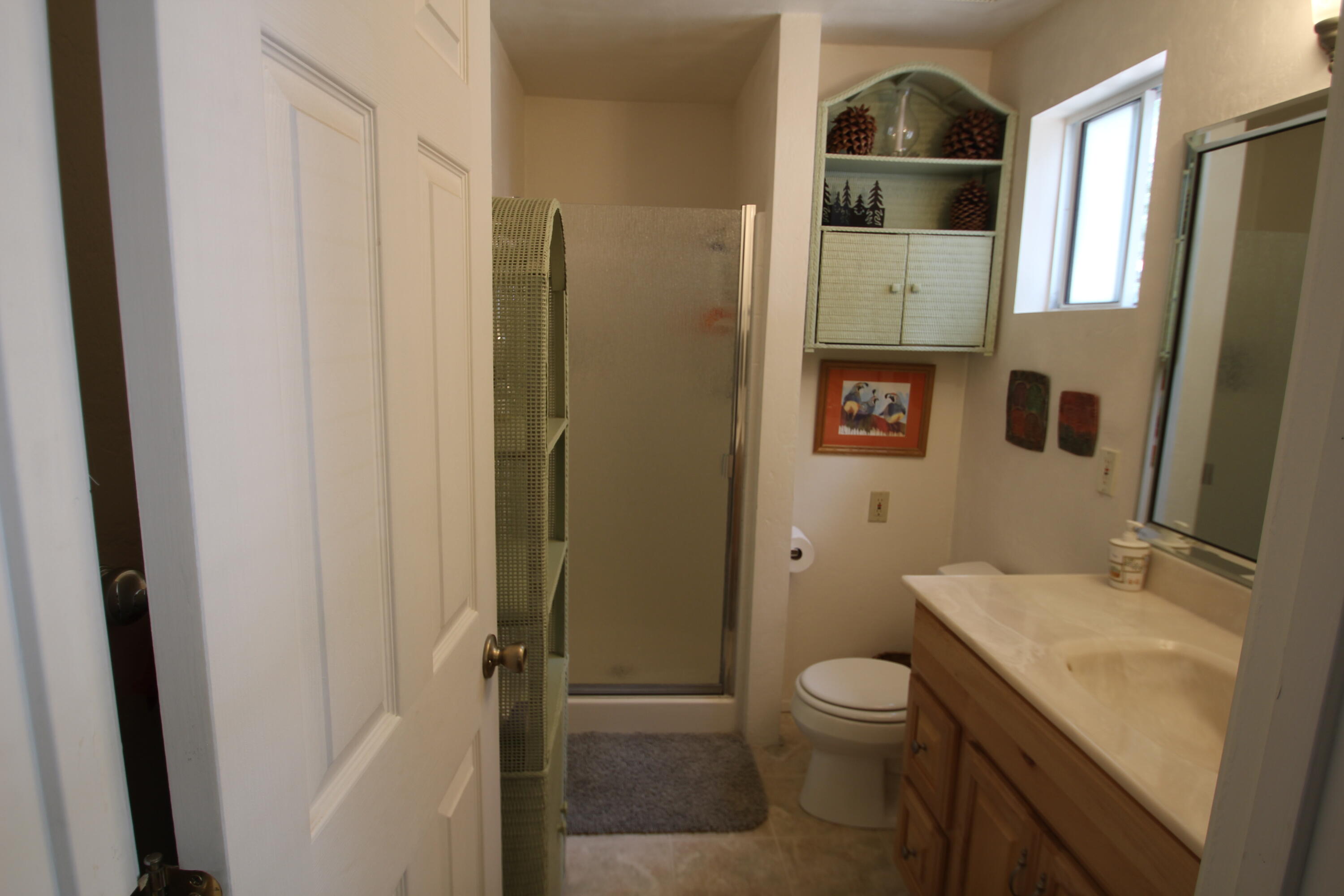 565 Trails End, Springville, CA 93265