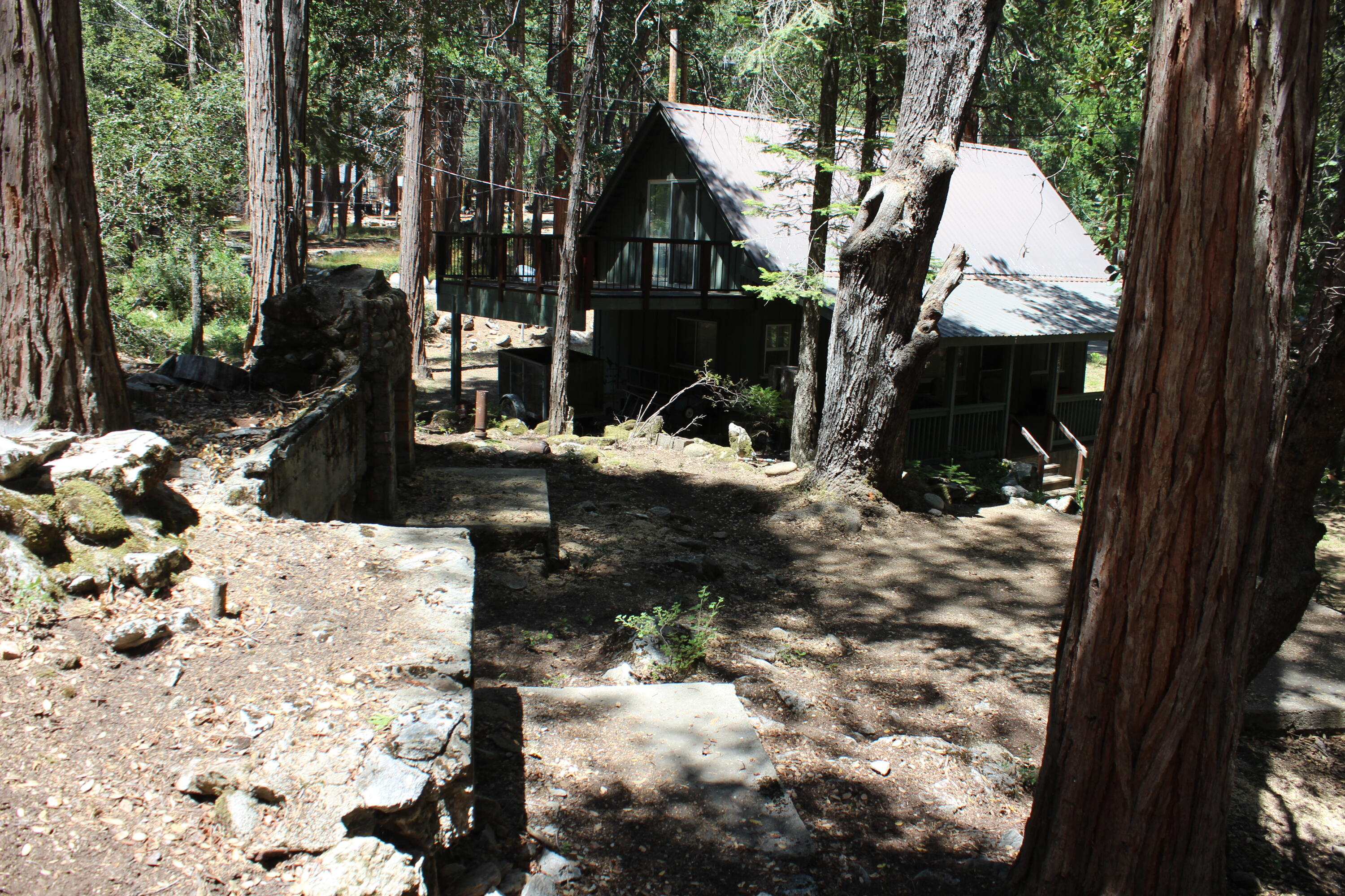 565 Trails End, Springville, CA 93265