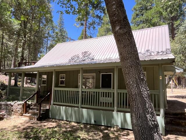 565 Trails End, Springville, CA 93265