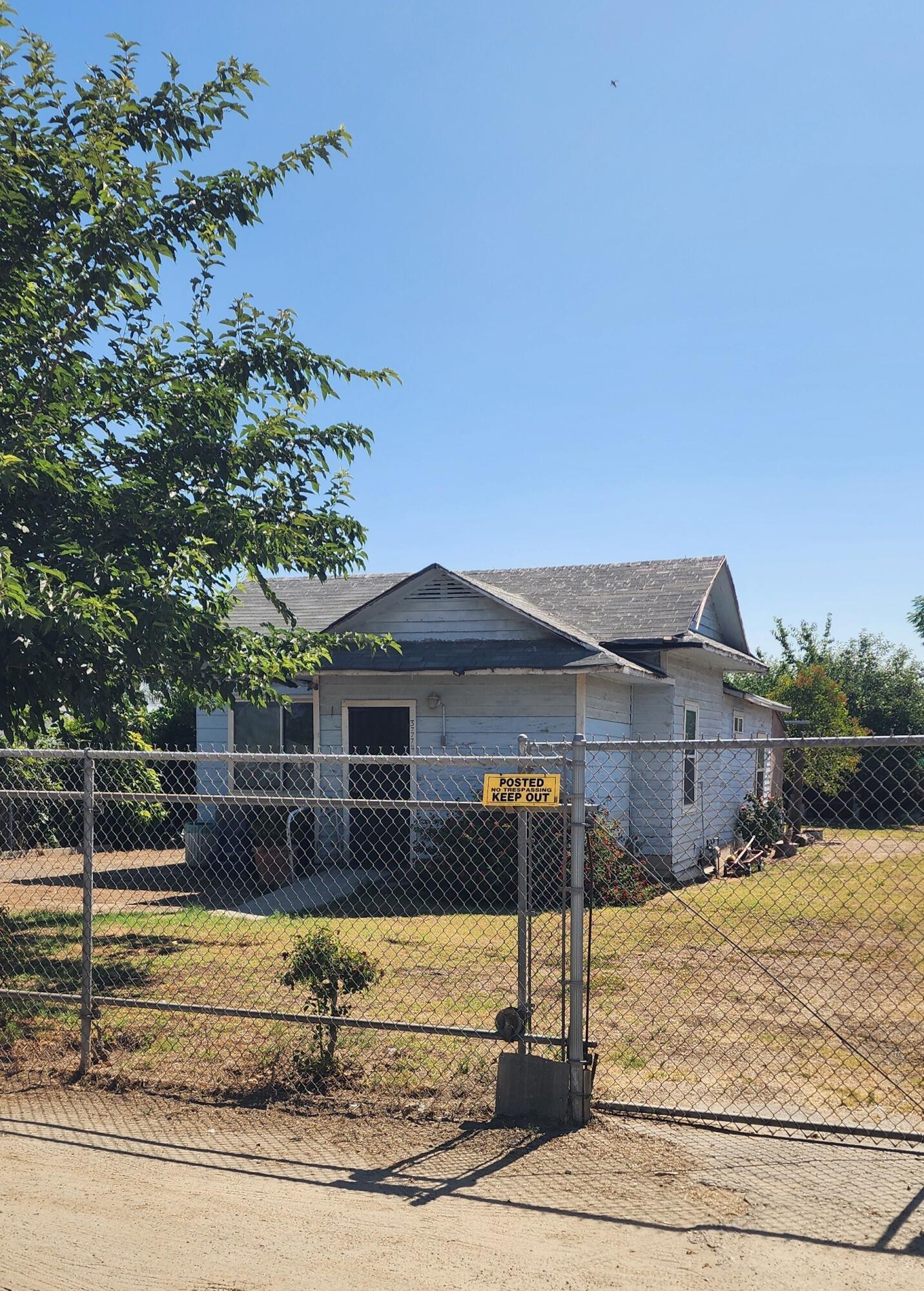 37774 Hunter Rd, Dinuba, CA 93618