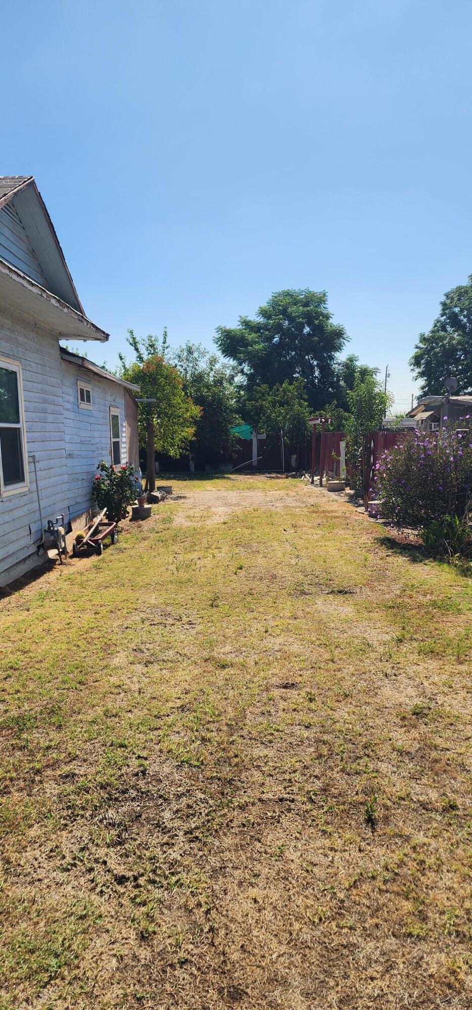37774 Hunter Rd, Dinuba, CA 93618
