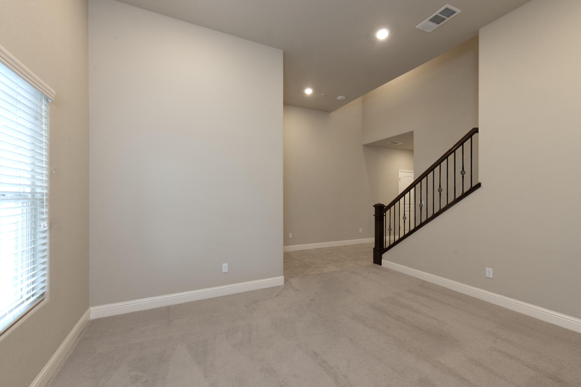 3728 W Ceres Ct, Visalia, CA 93291