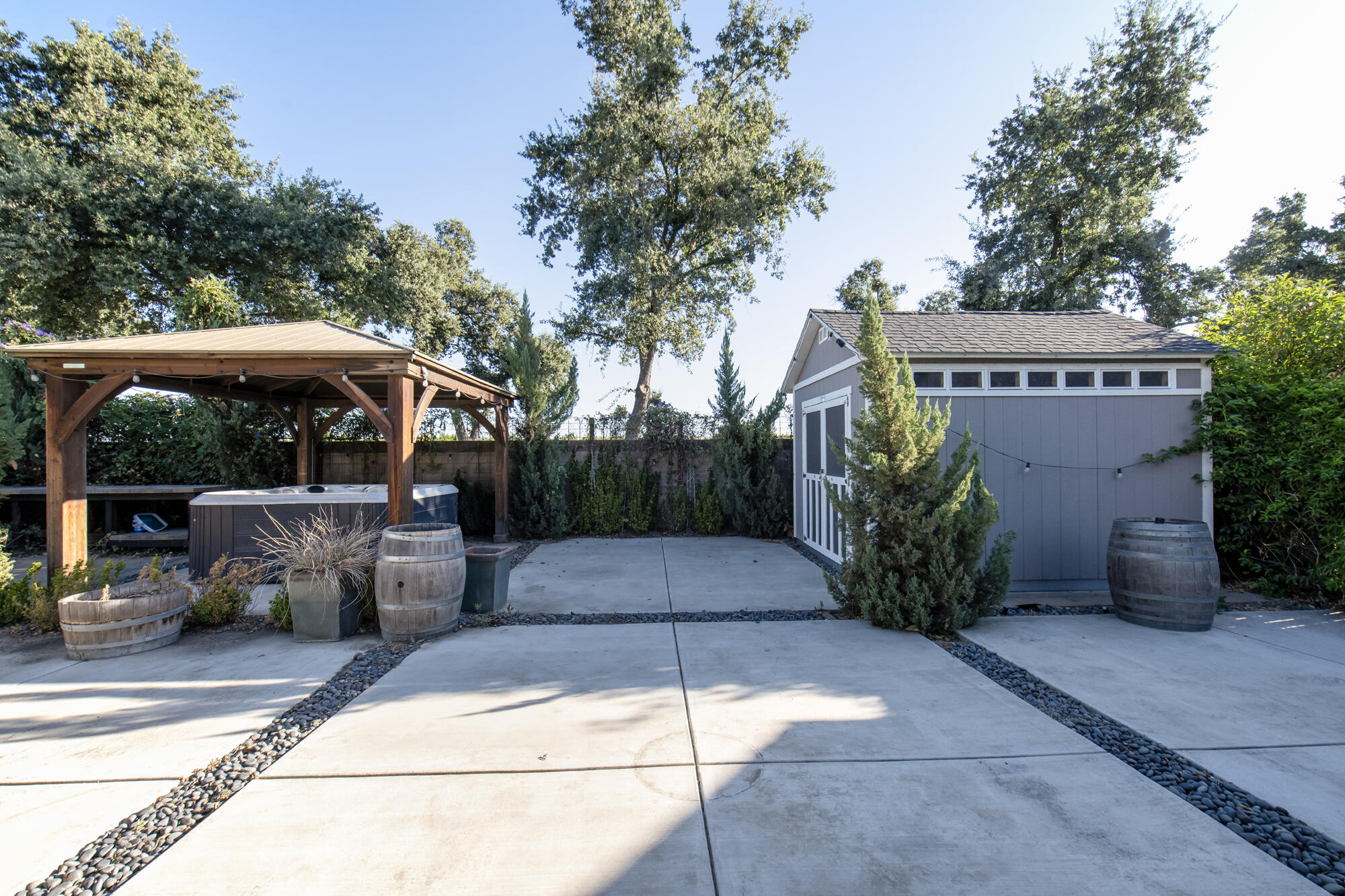 3728 W Ceres Ct, Visalia, CA 93291