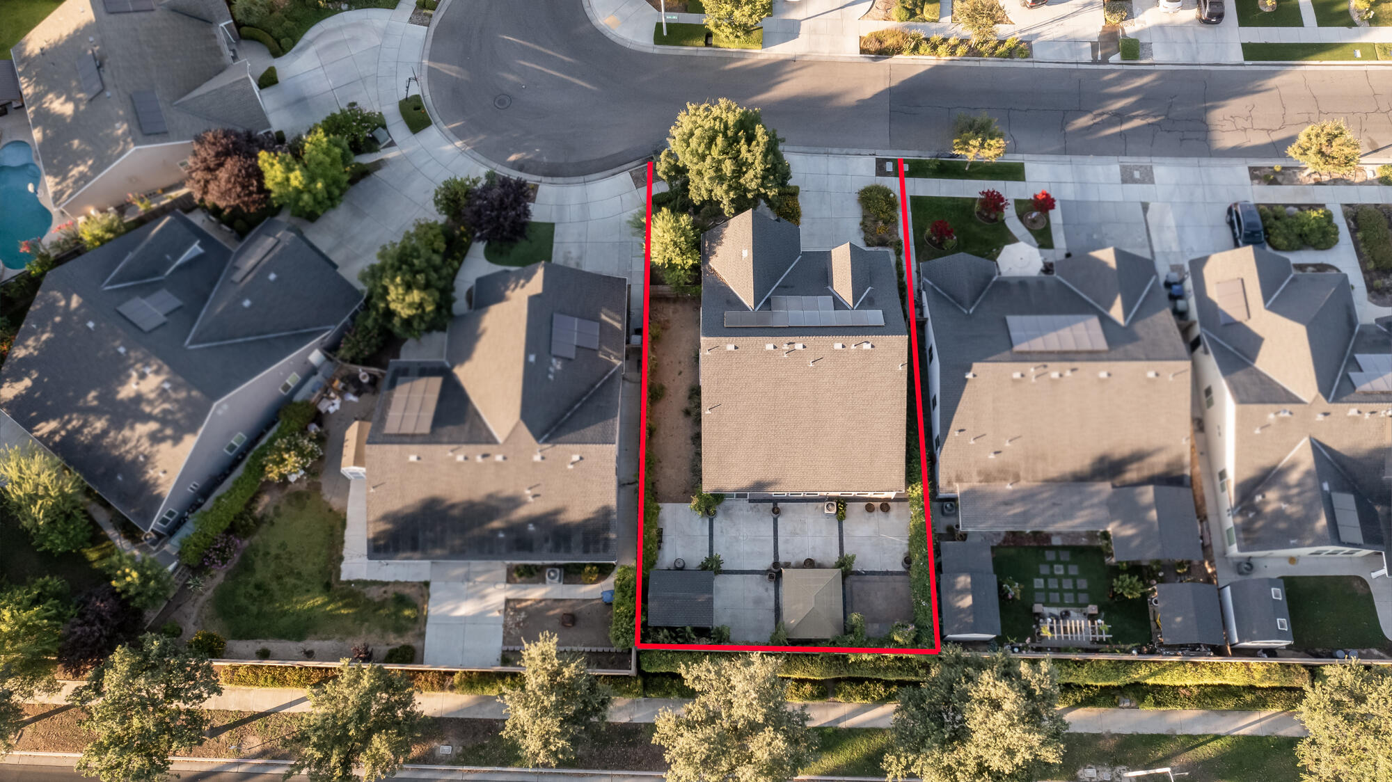 3728 W Ceres Ct, Visalia, CA 93291