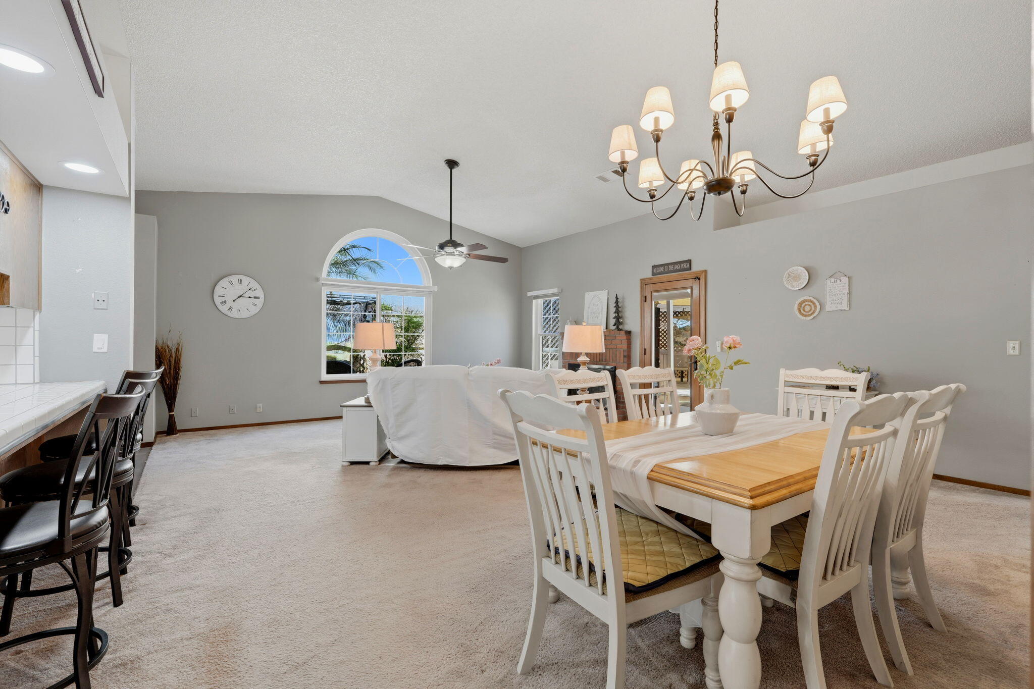 89 Devon Dr, Lemoore, CA 93245