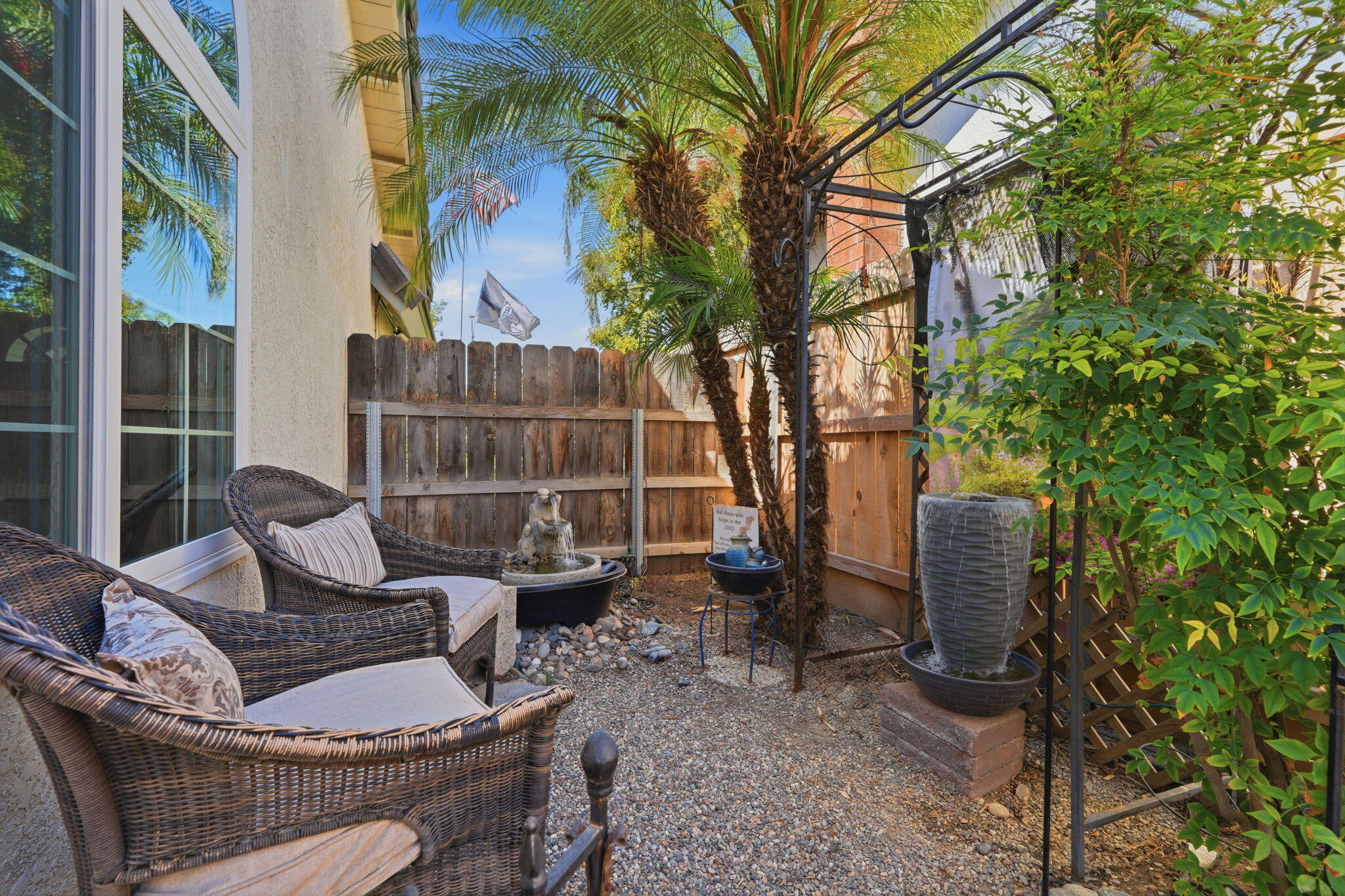 89 Devon Dr, Lemoore, CA 93245