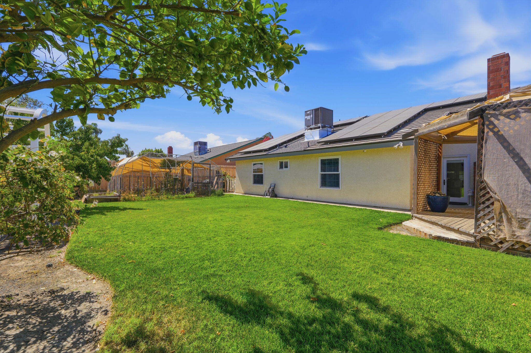 89 Devon Dr, Lemoore, CA 93245