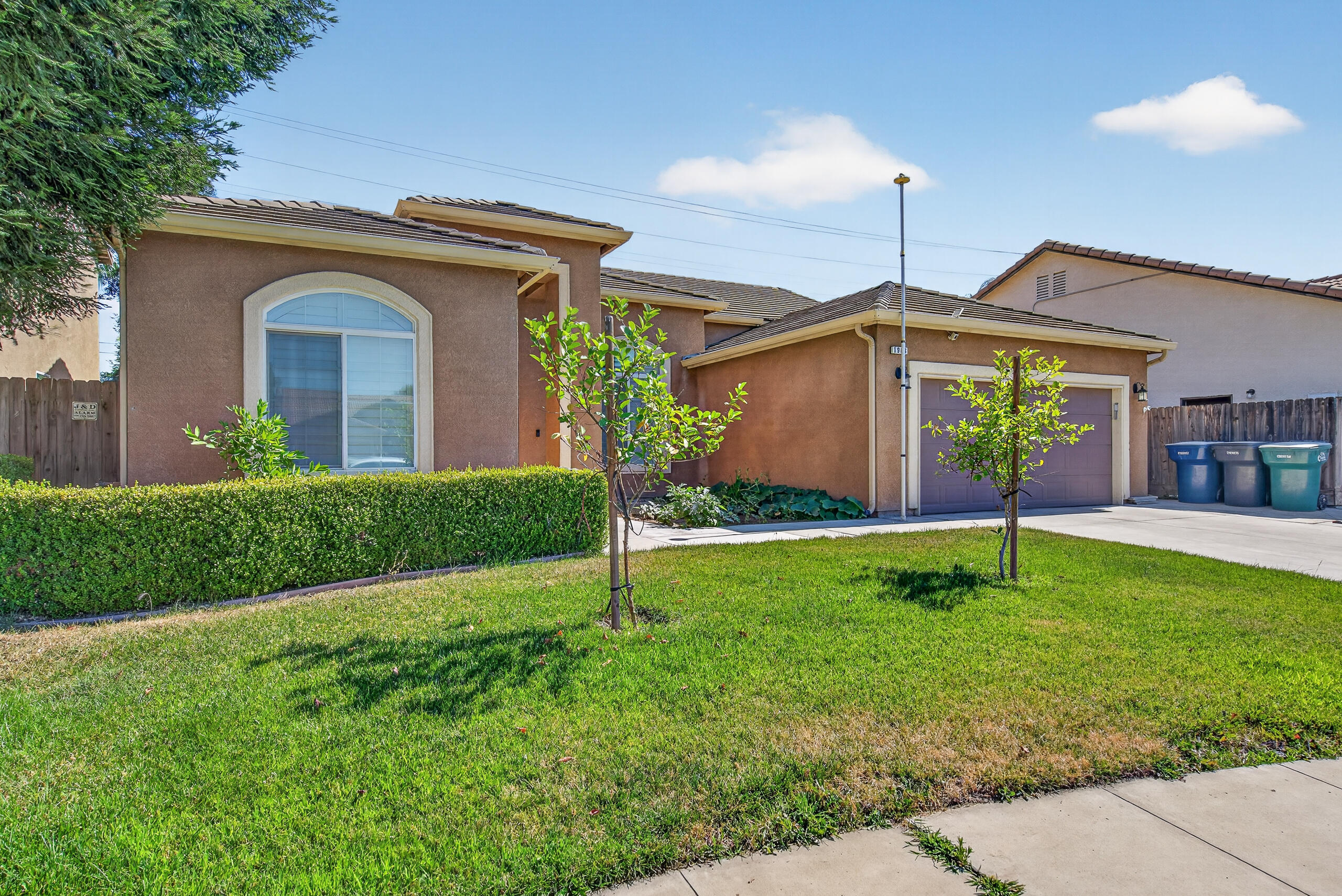 1983 Malvasia Ct, Tulare, CA 93274