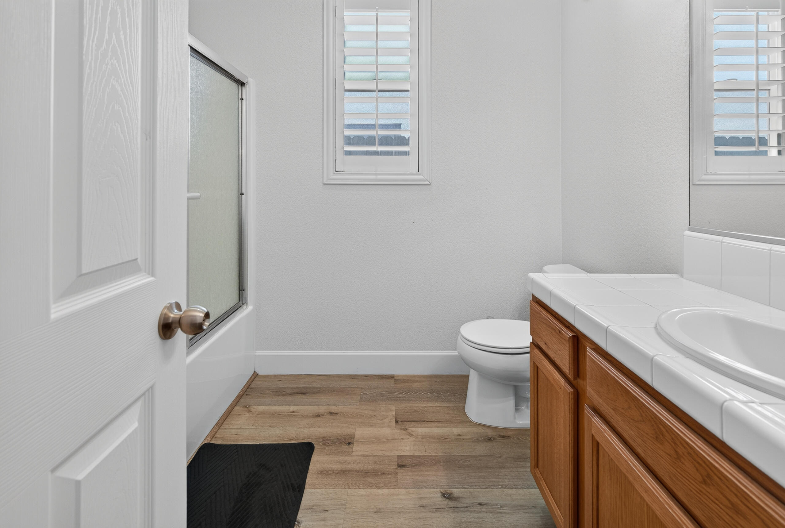 1983 Malvasia Ct, Tulare, CA 93274