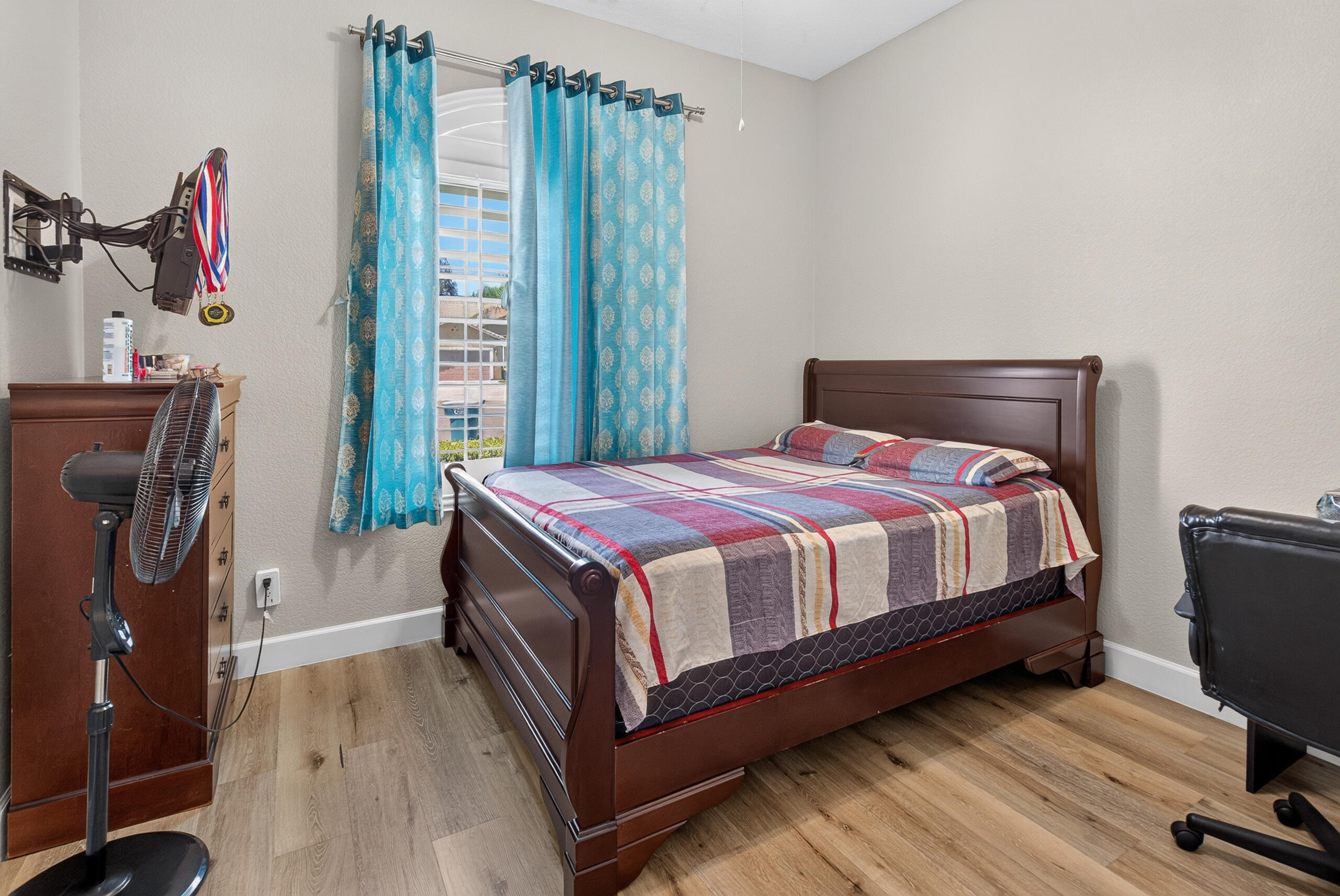 1983 Malvasia Ct, Tulare, CA 93274