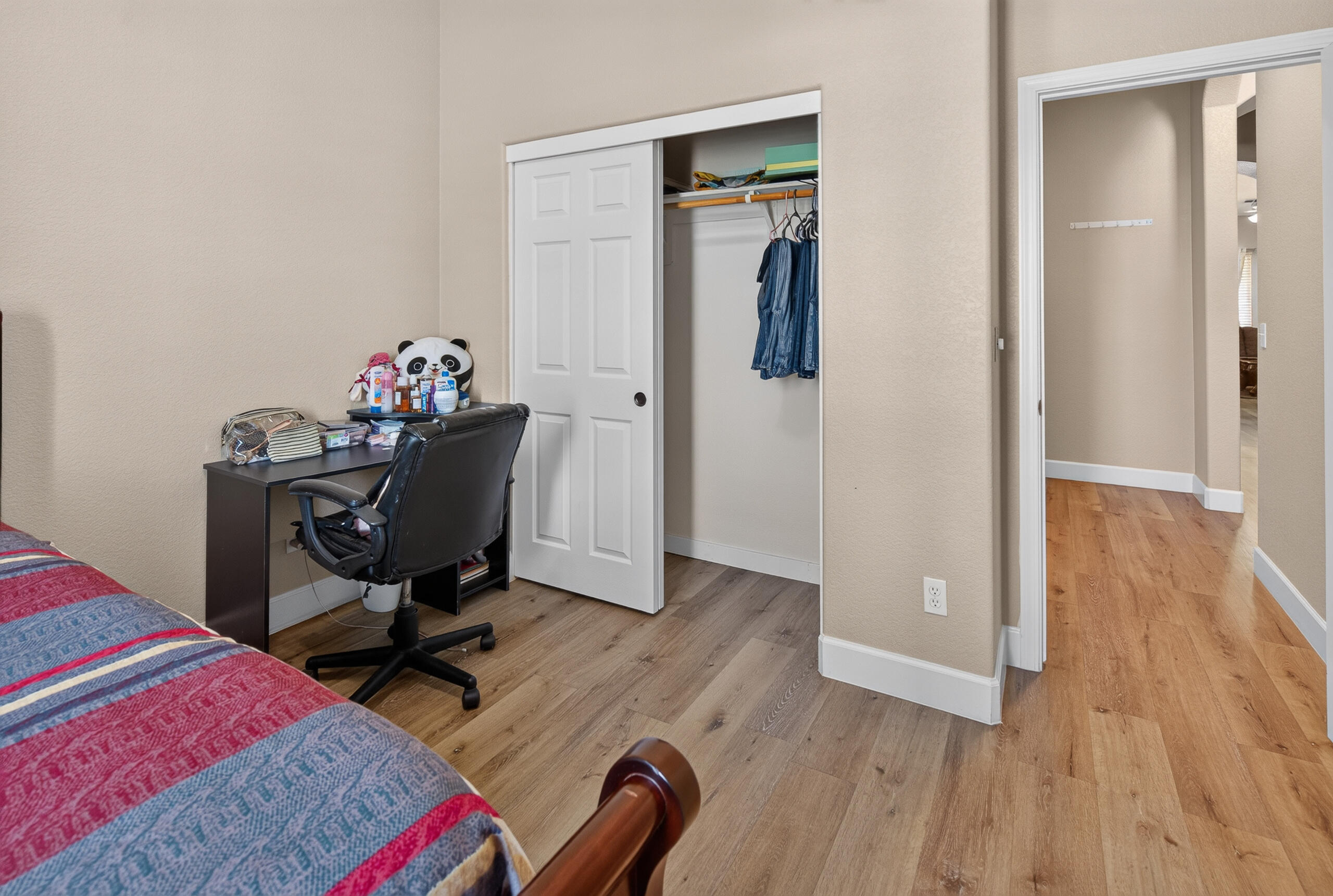 1983 Malvasia Ct, Tulare, CA 93274