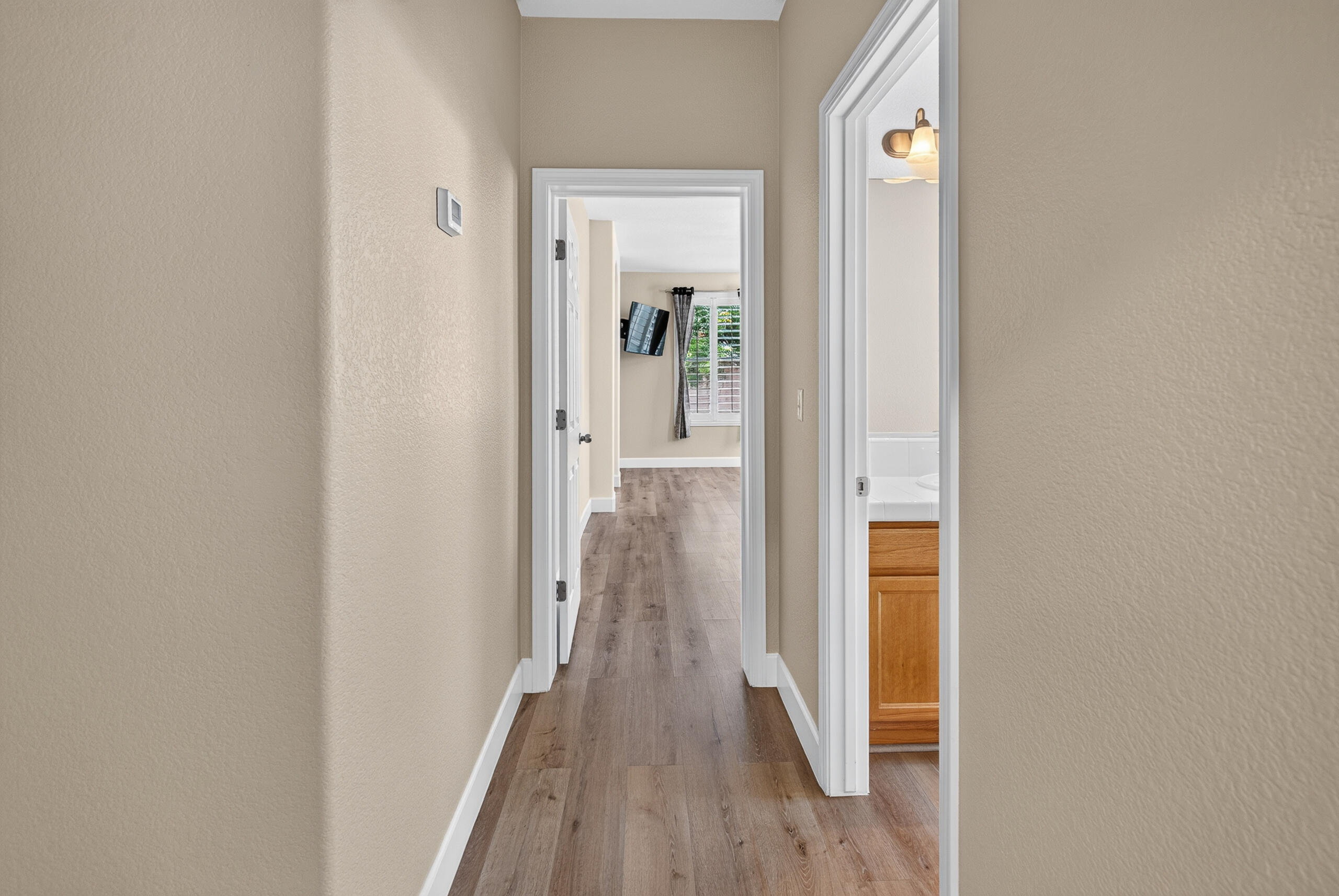 1983 Malvasia Ct, Tulare, CA 93274