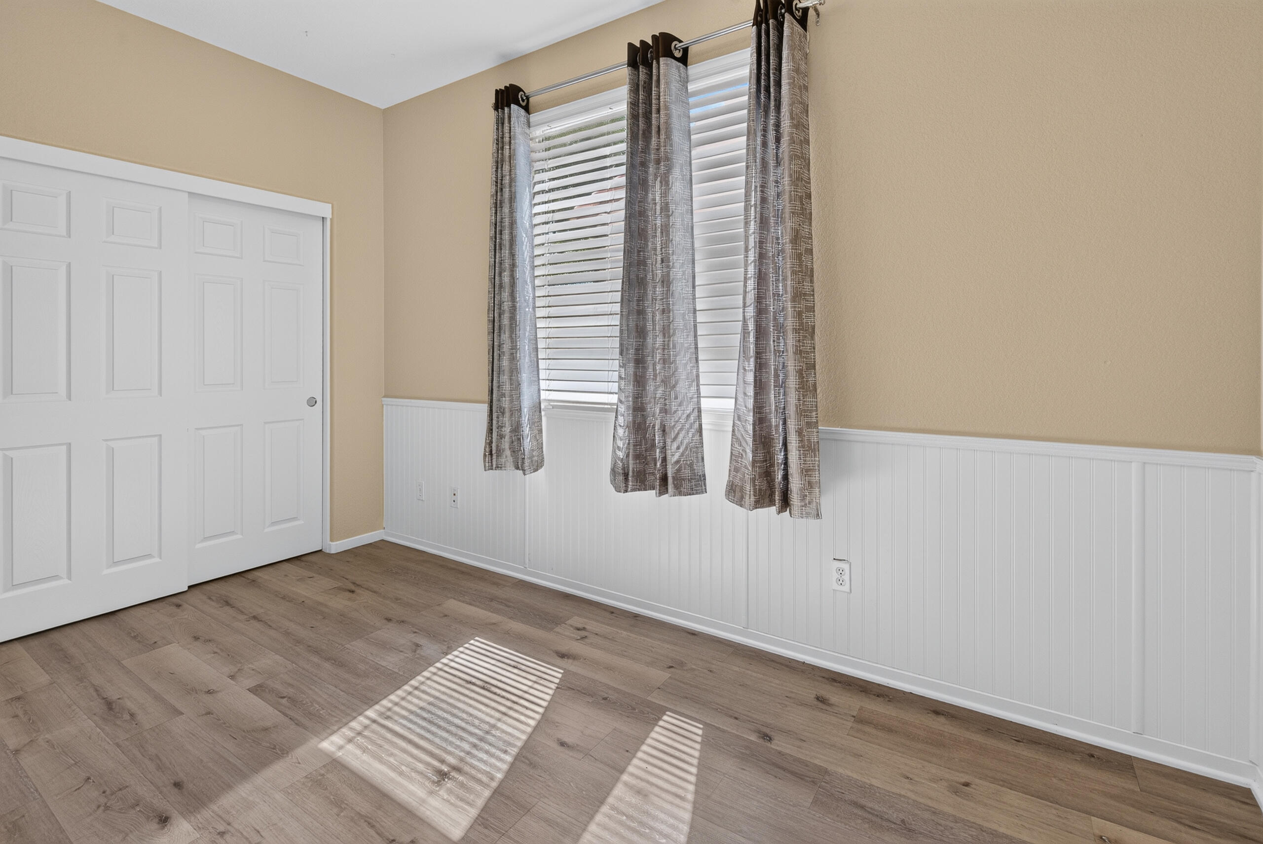 1983 Malvasia Ct, Tulare, CA 93274