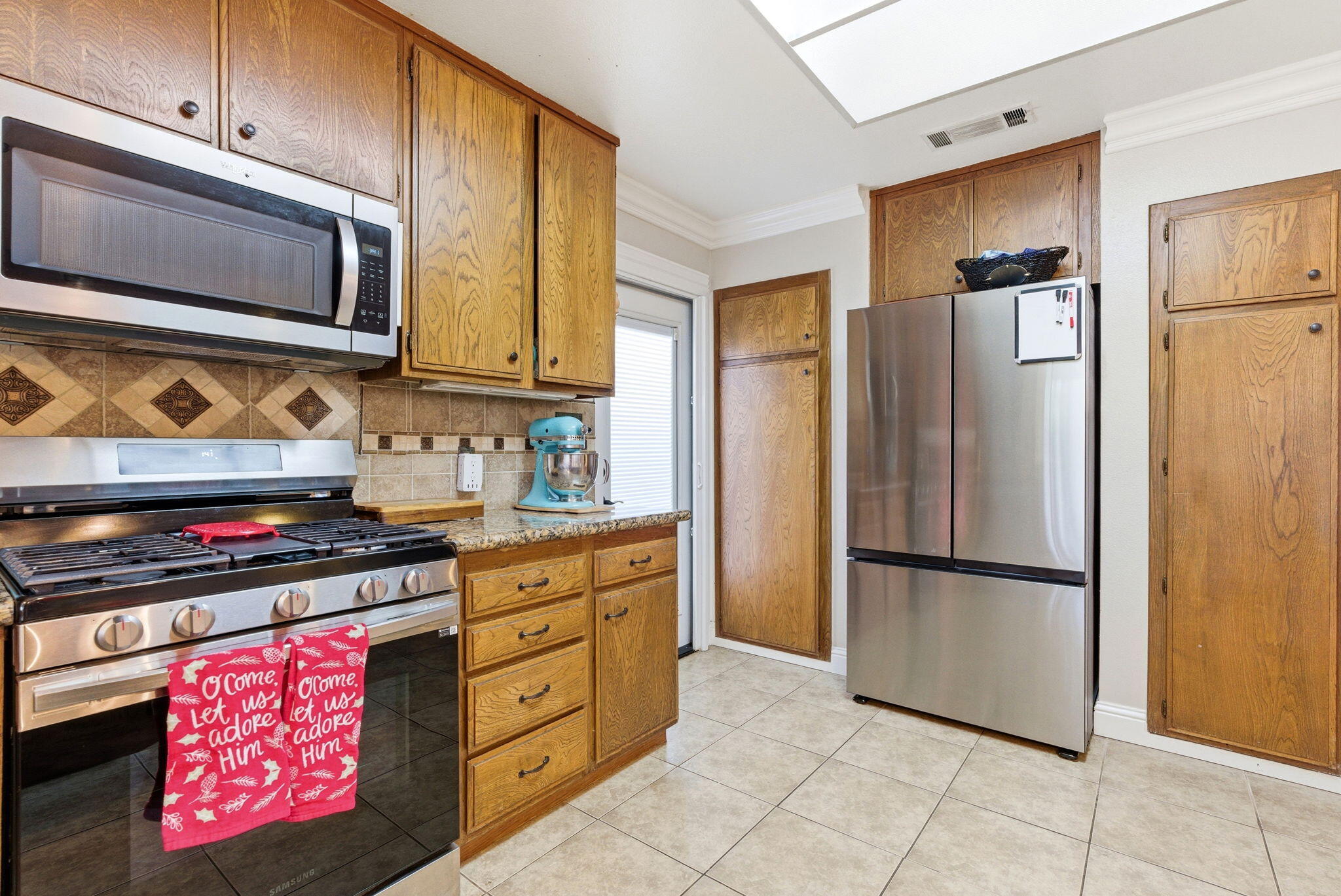 2544 W Harter Ave, Visalia, CA 93277