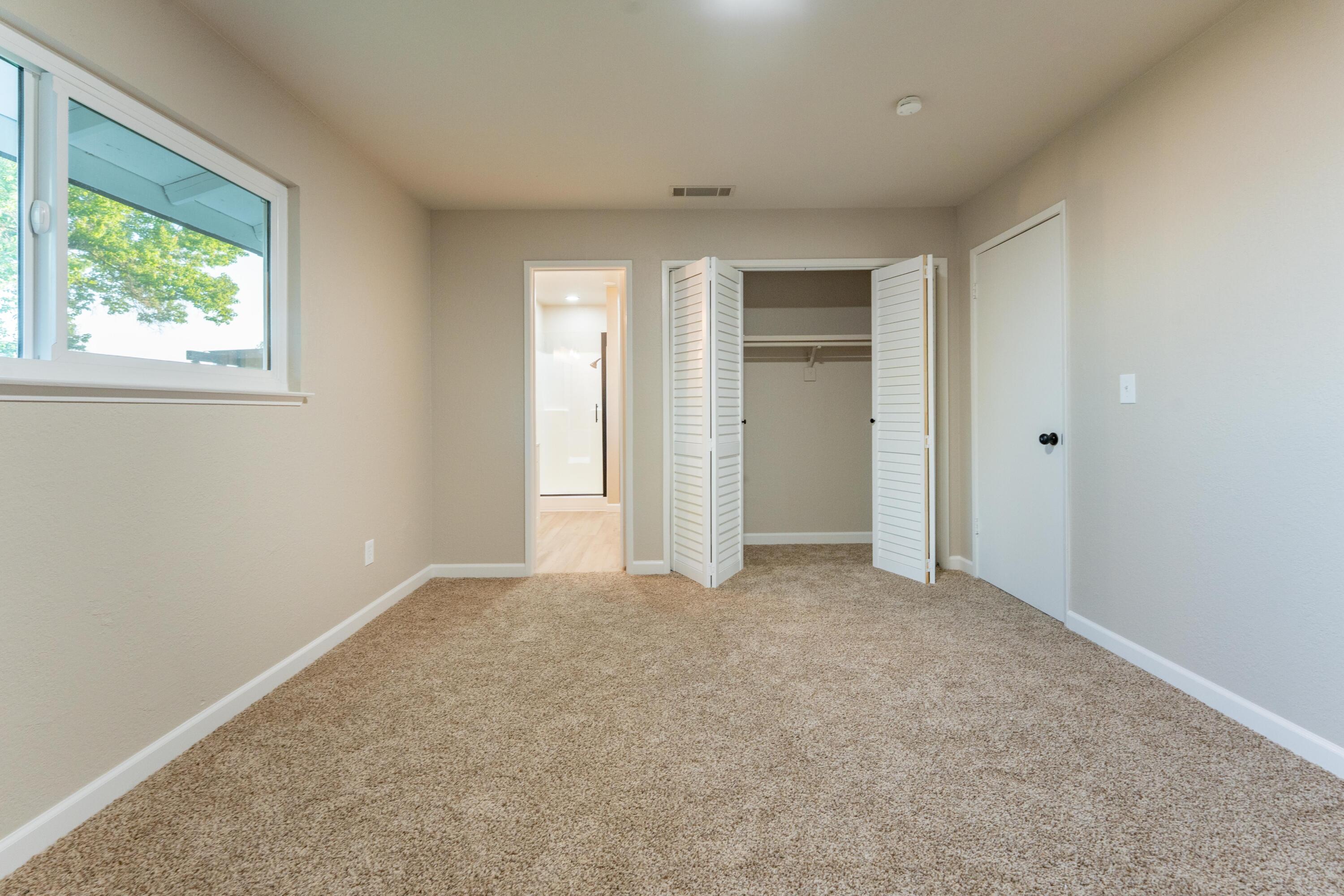 321 Olivewood Cir, Porterville, CA 93257