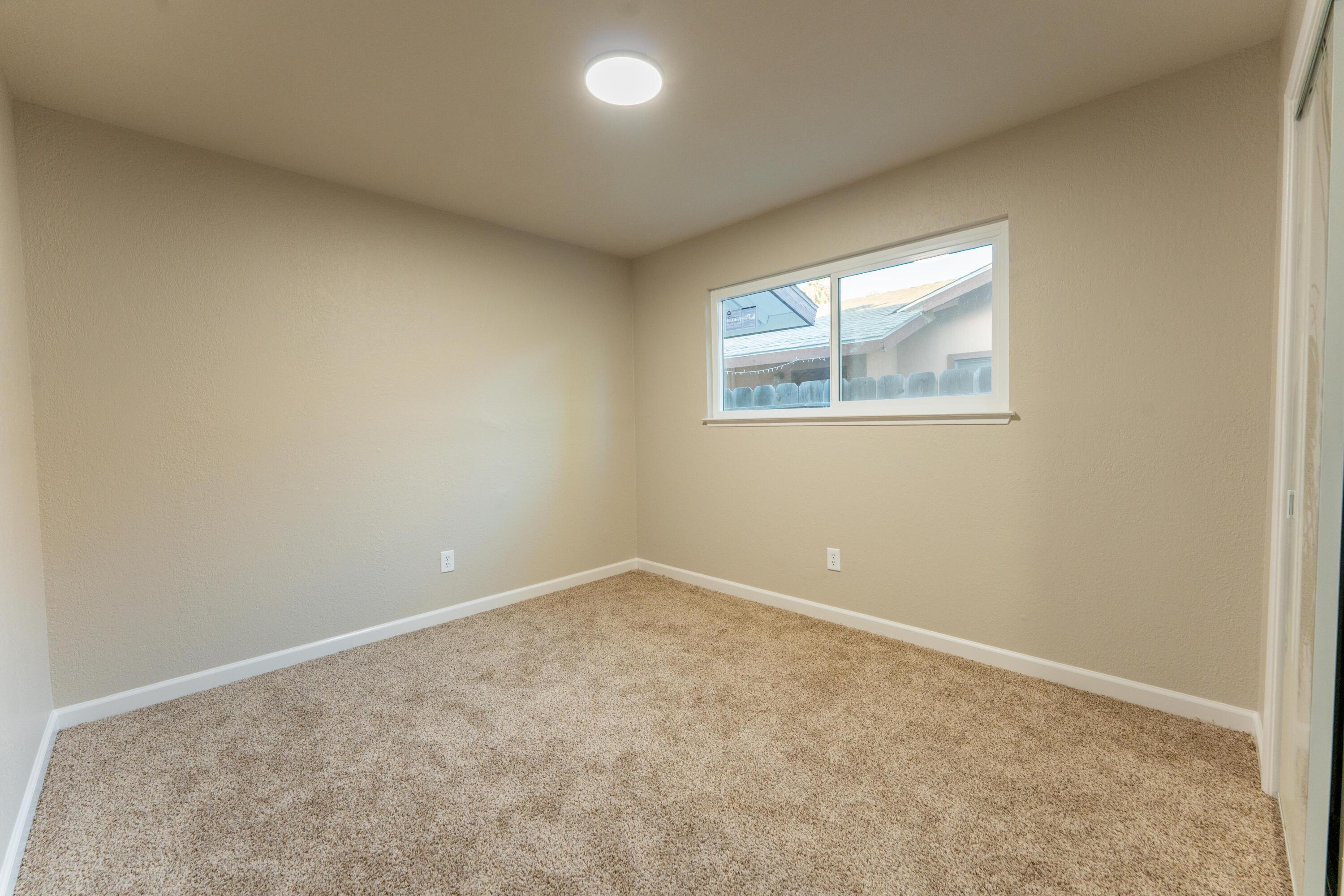 321 Olivewood Cir, Porterville, CA 93257