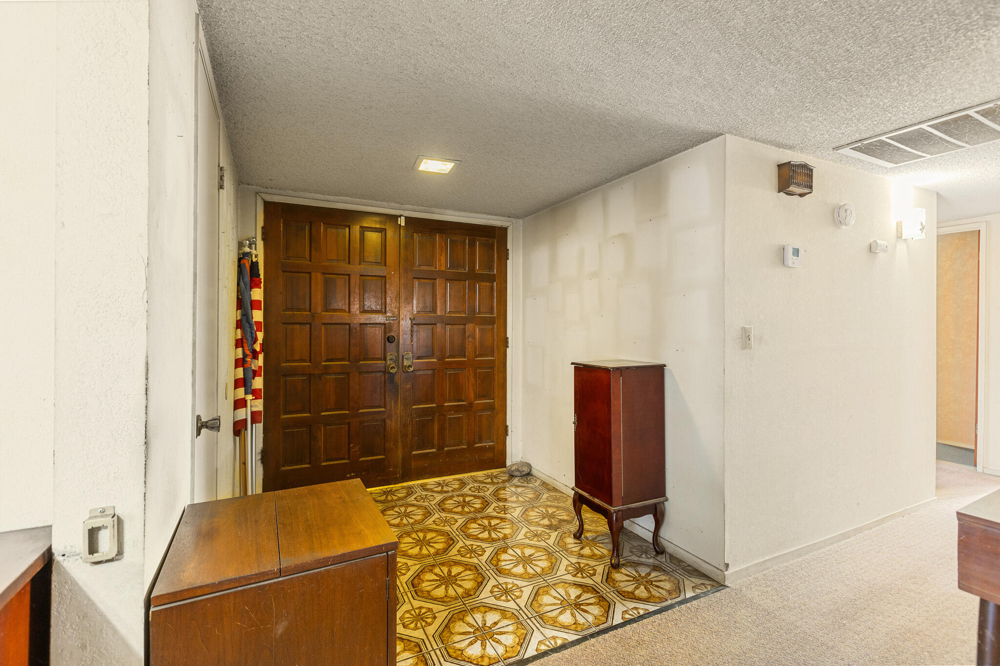 1660 W Gerry Ct, Porterville, CA 93257