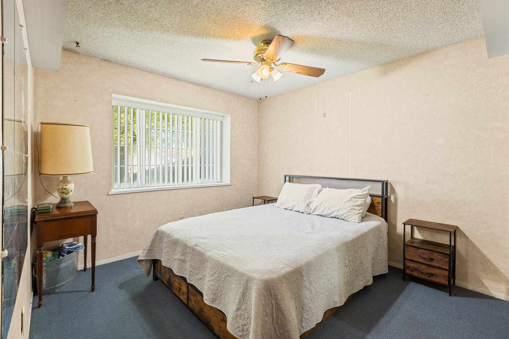 1660 W Gerry Ct, Porterville, CA 93257