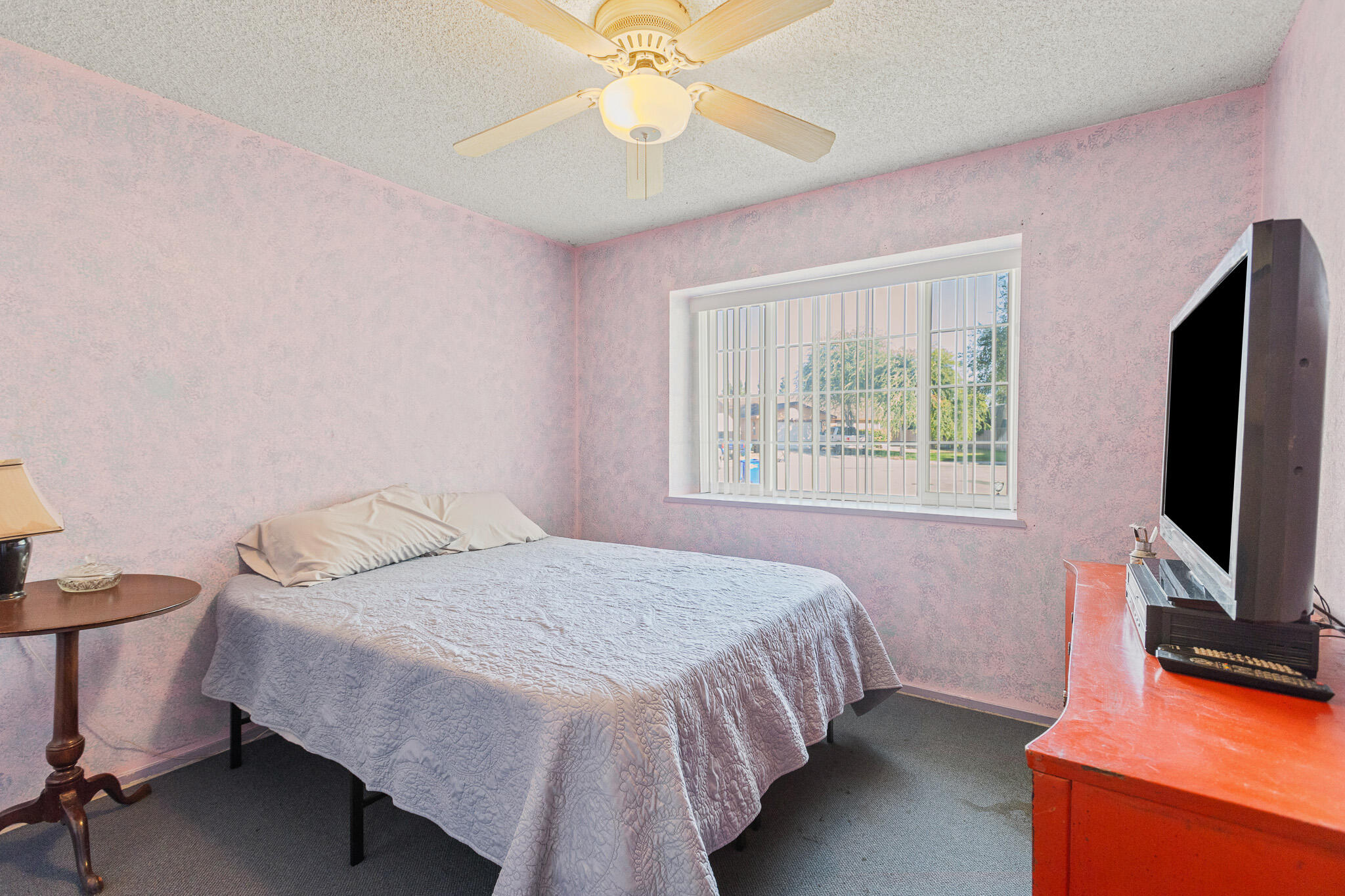 1660 W Gerry Ct, Porterville, CA 93257