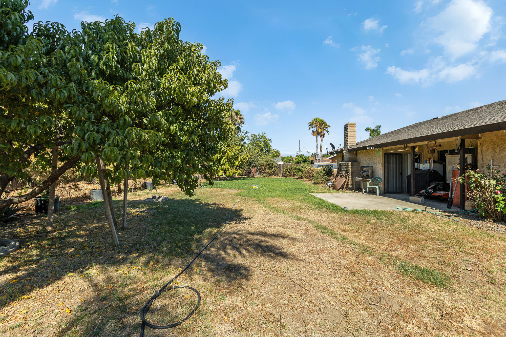 1660 W Gerry Ct, Porterville, CA 93257