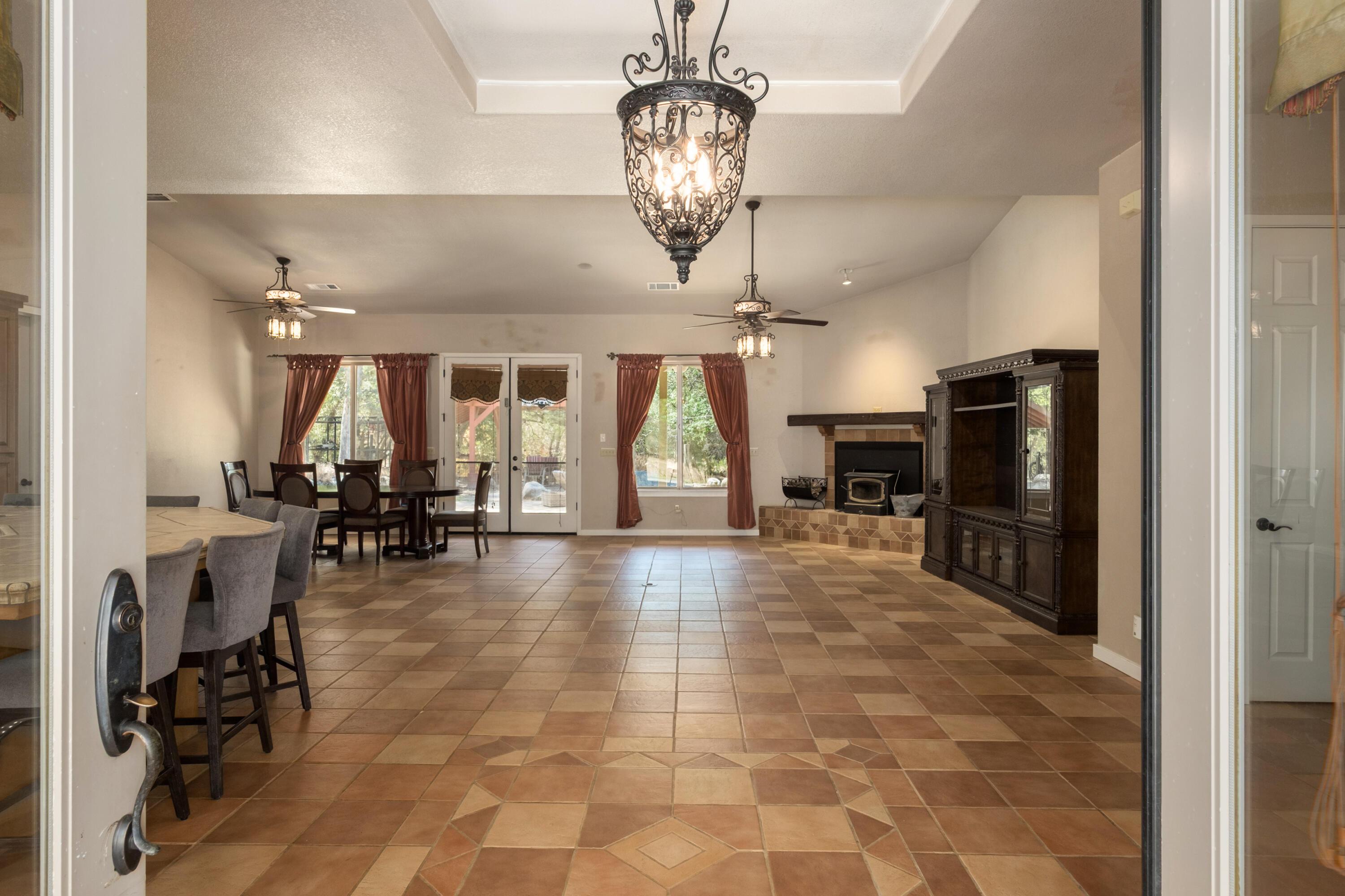 29412 Gibbs Ranch Rd, Tollhouse, CA 93667