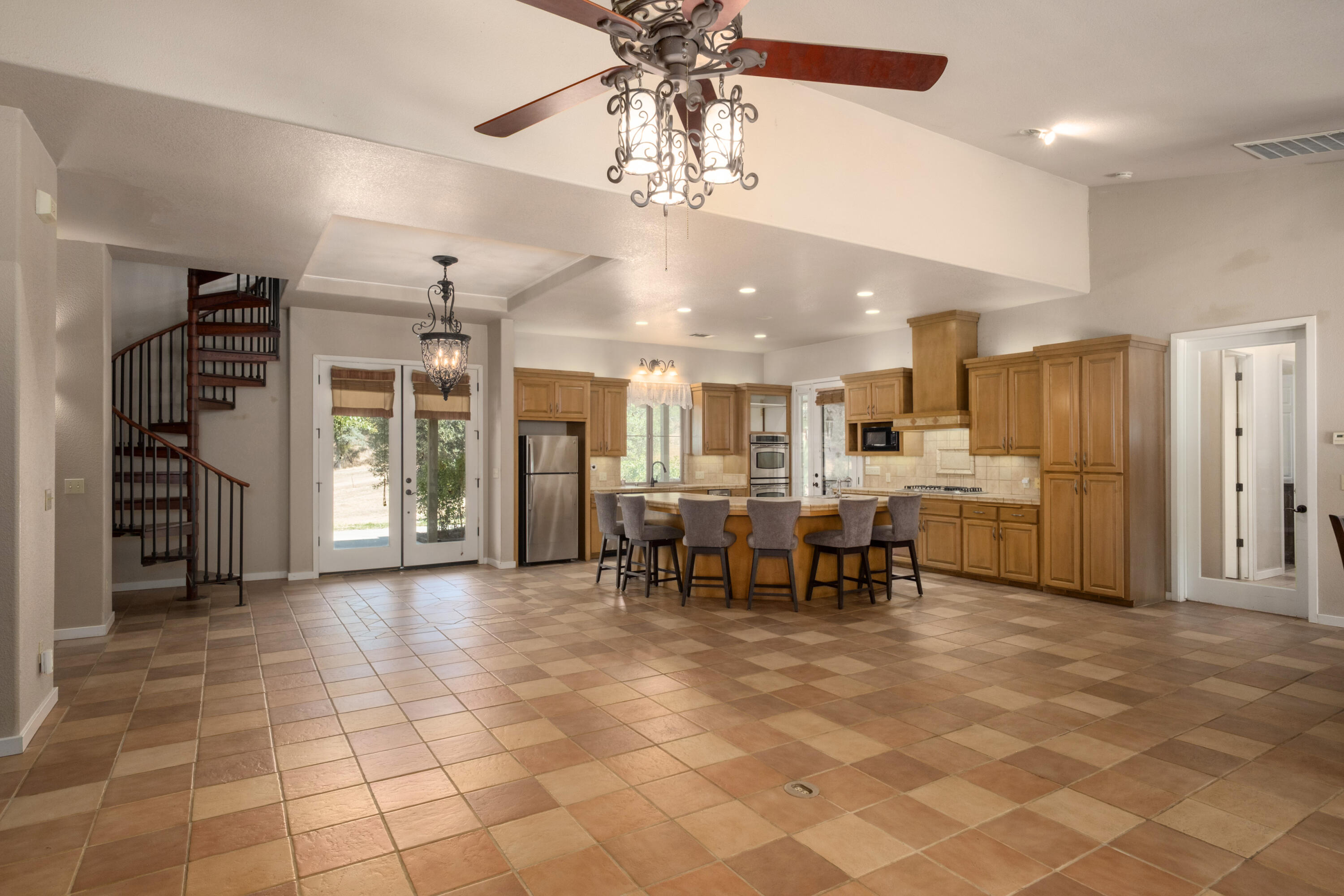 29412 Gibbs Ranch Rd, Tollhouse, CA 93667