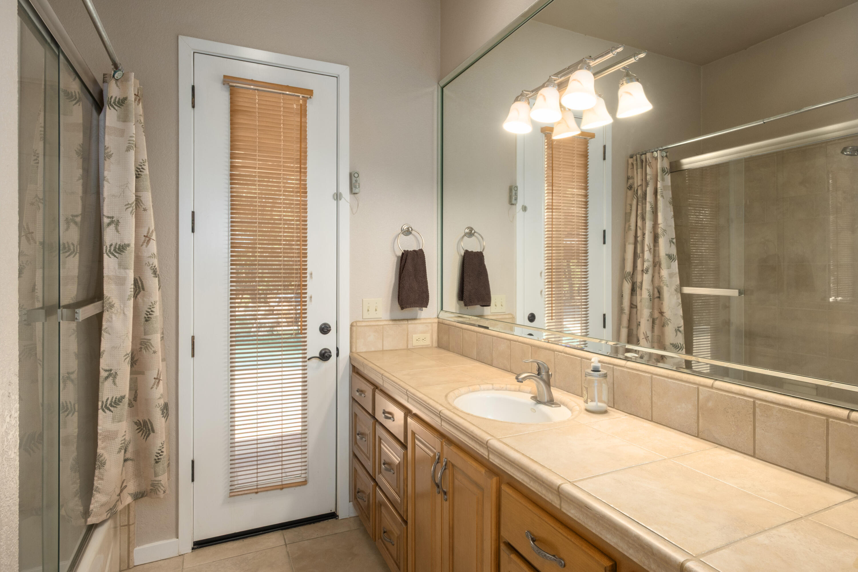 29412 Gibbs Ranch Rd, Tollhouse, CA 93667