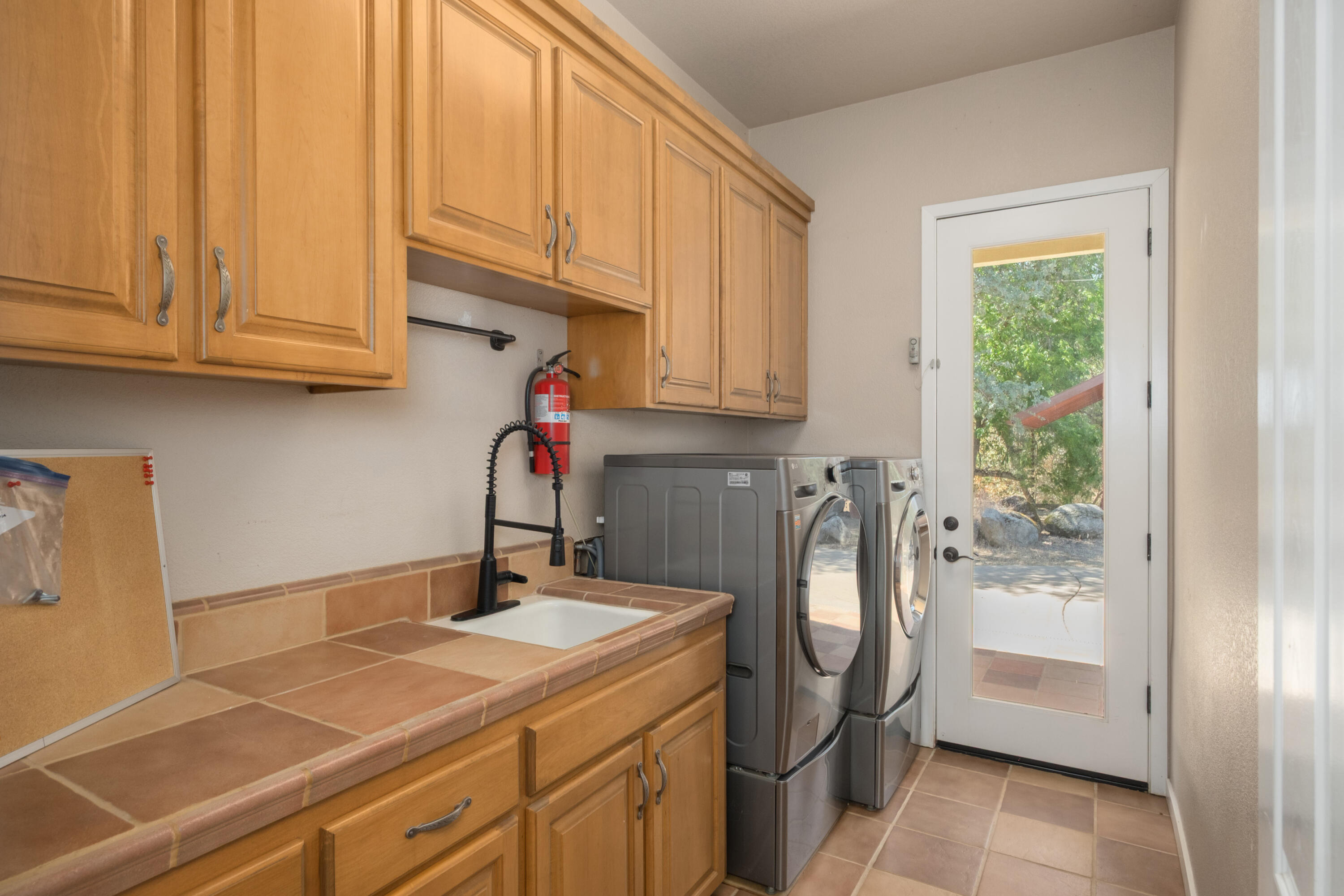 29412 Gibbs Ranch Rd, Tollhouse, CA 93667