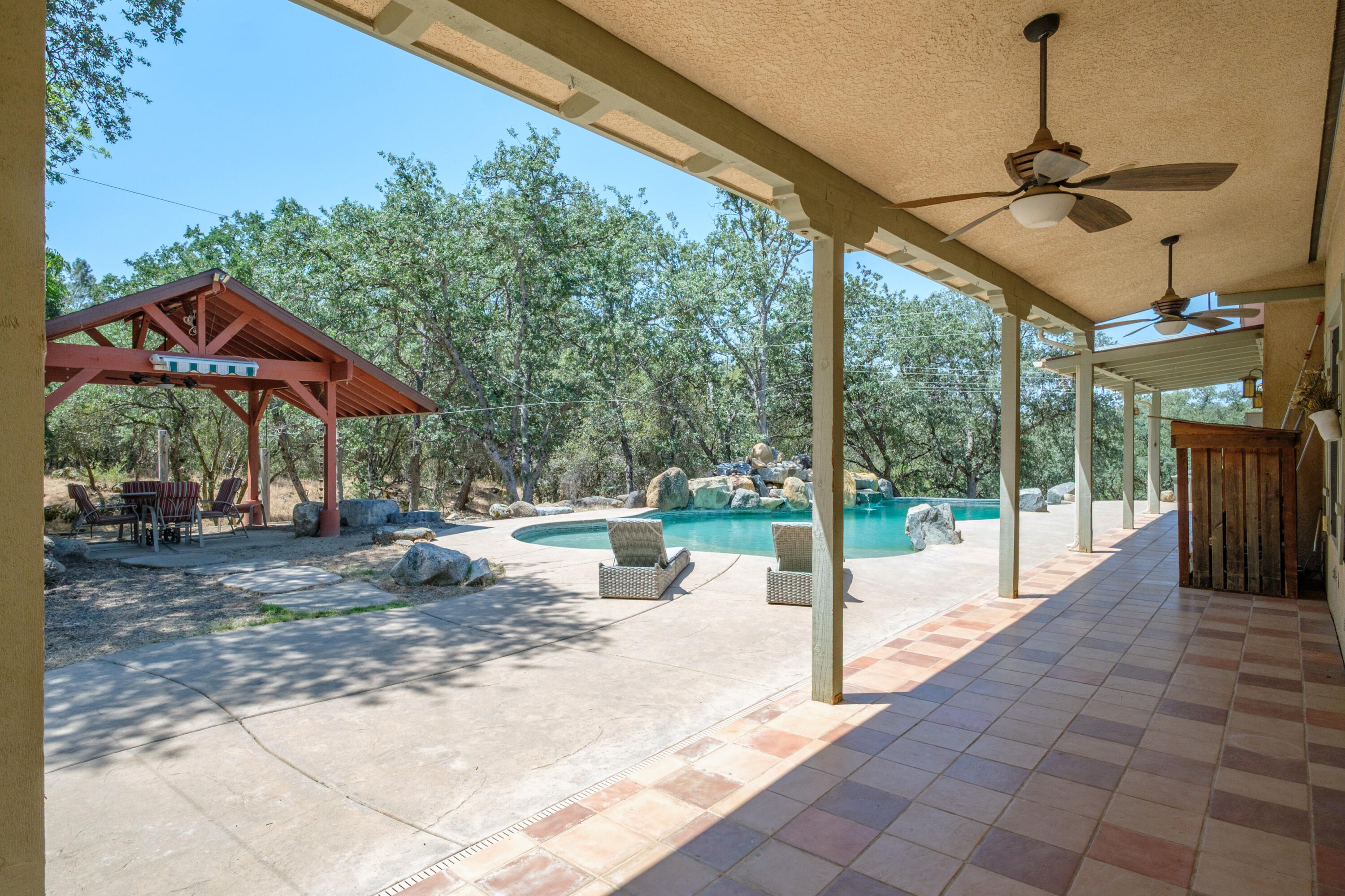 29412 Gibbs Ranch Rd, Tollhouse, CA 93667
