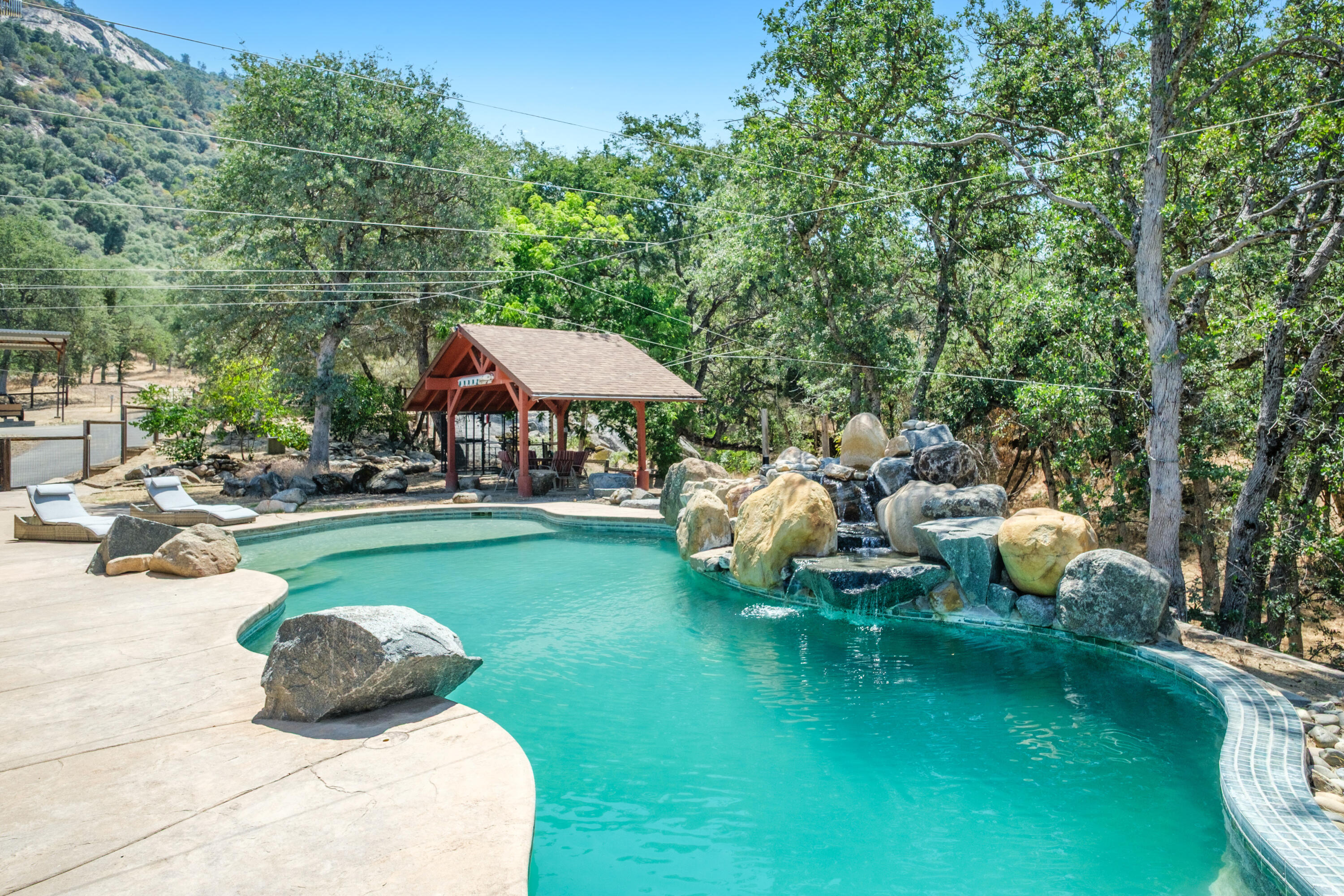 29412 Gibbs Ranch Rd, Tollhouse, CA 93667
