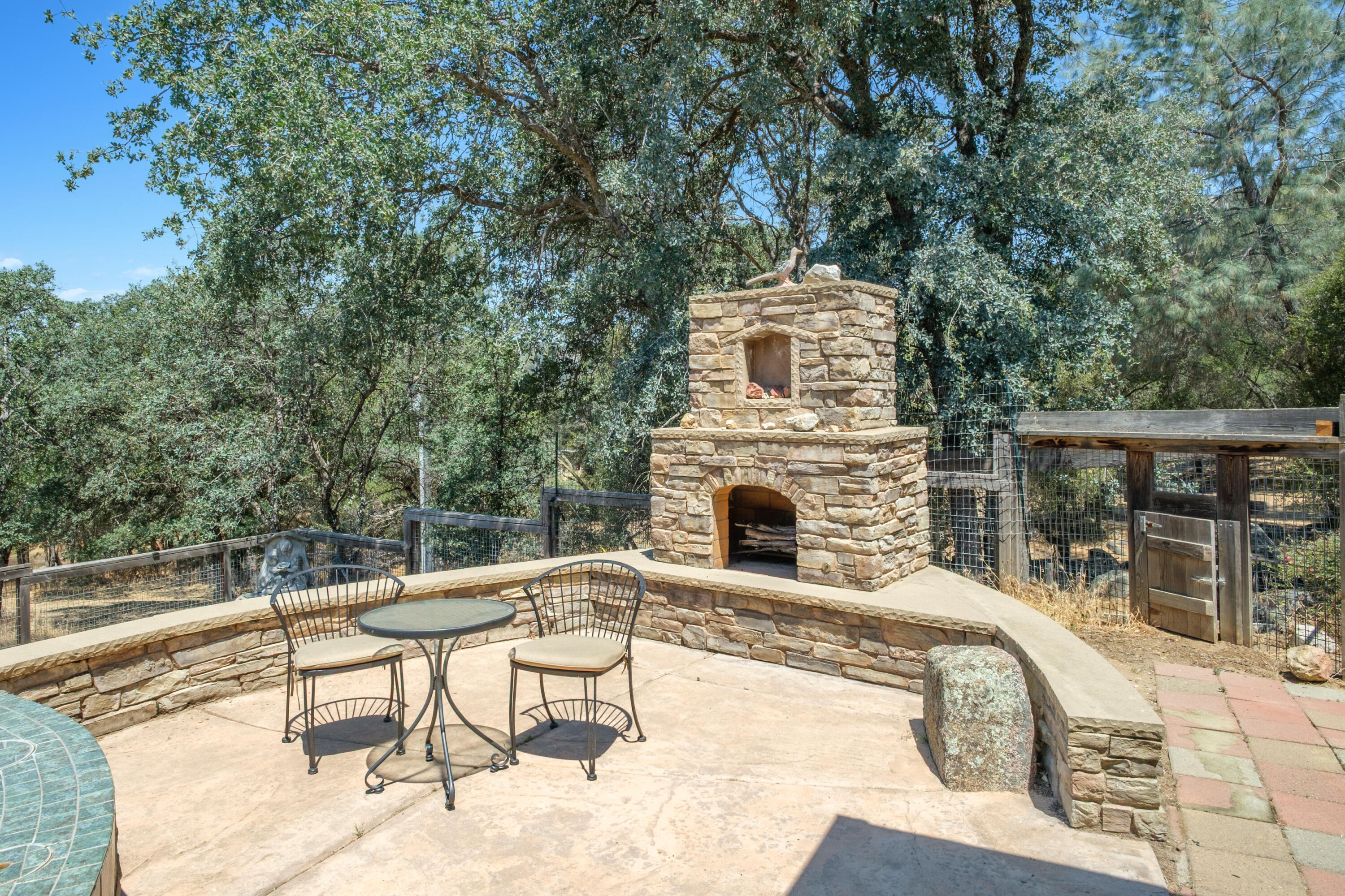 29412 Gibbs Ranch Rd, Tollhouse, CA 93667