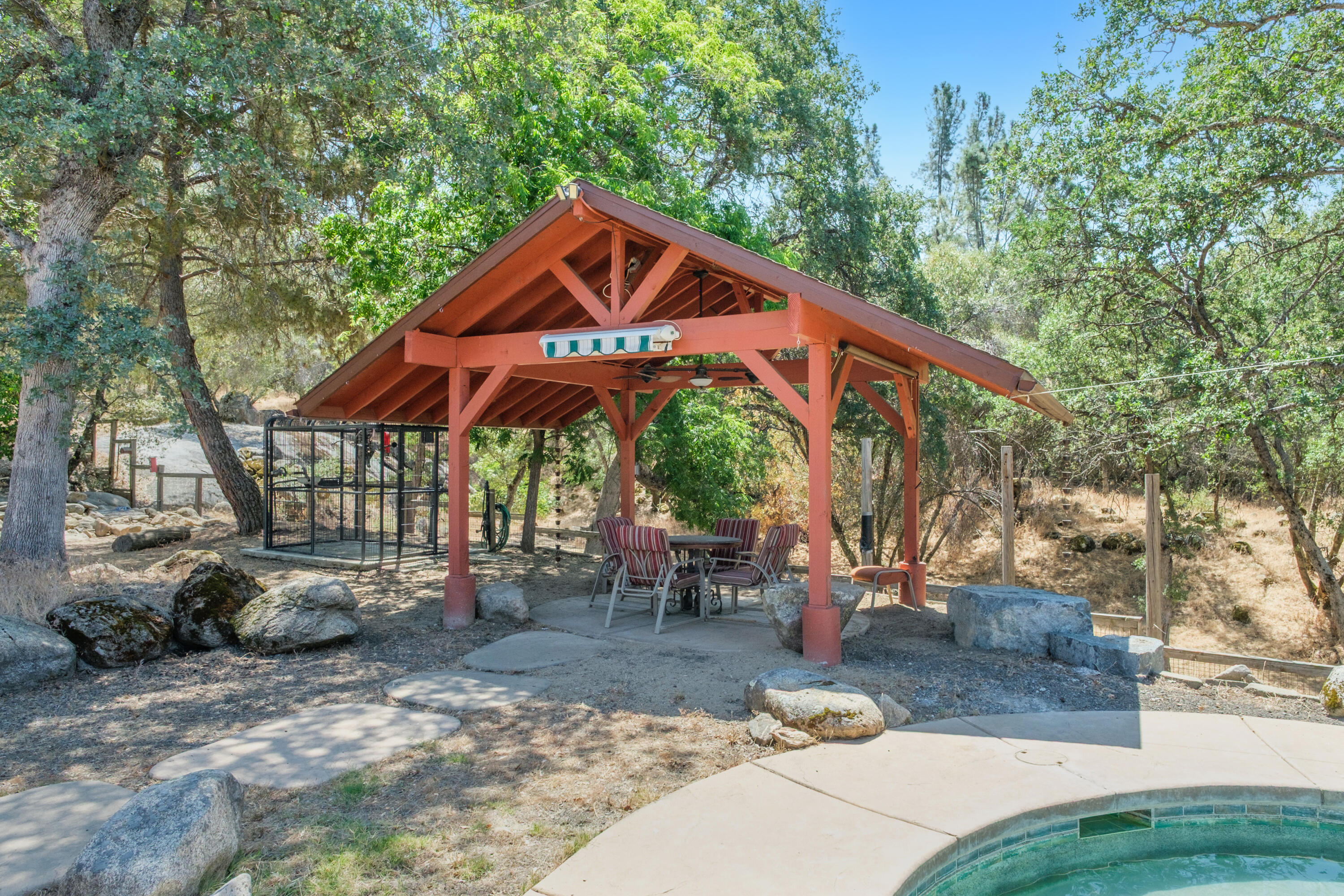 29412 Gibbs Ranch Rd, Tollhouse, CA 93667