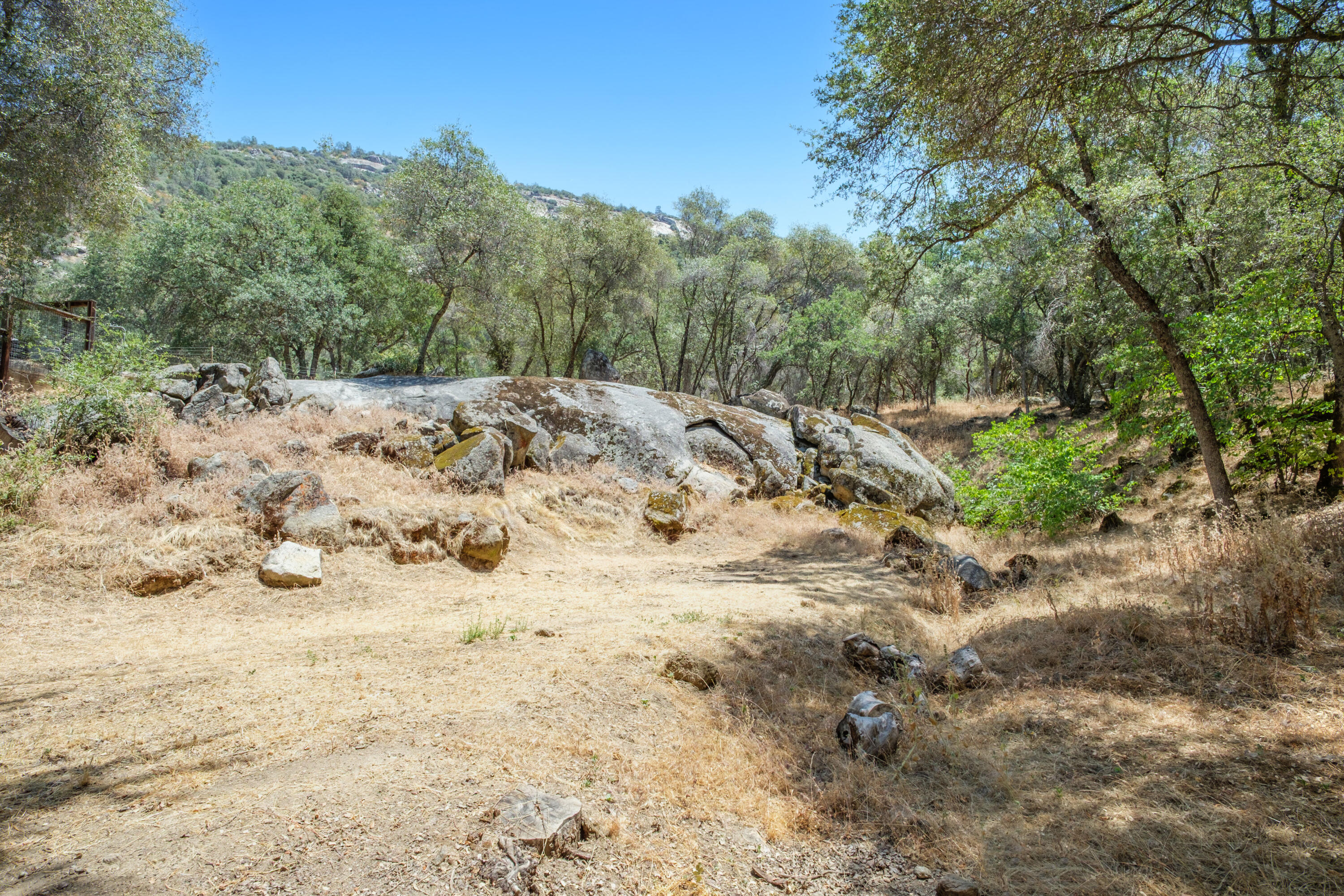 29412 Gibbs Ranch Rd, Tollhouse, CA 93667