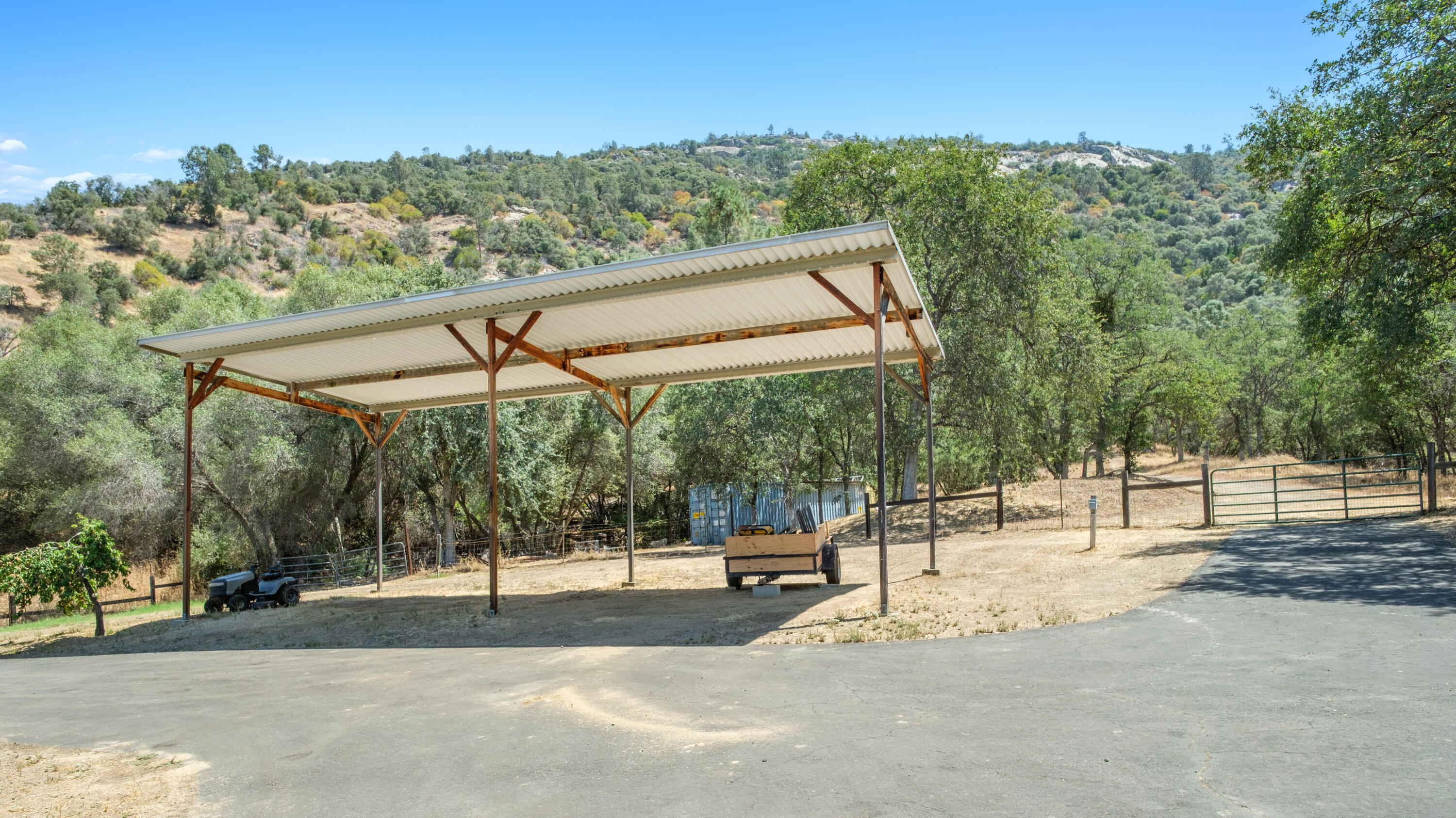 29412 Gibbs Ranch Rd, Tollhouse, CA 93667