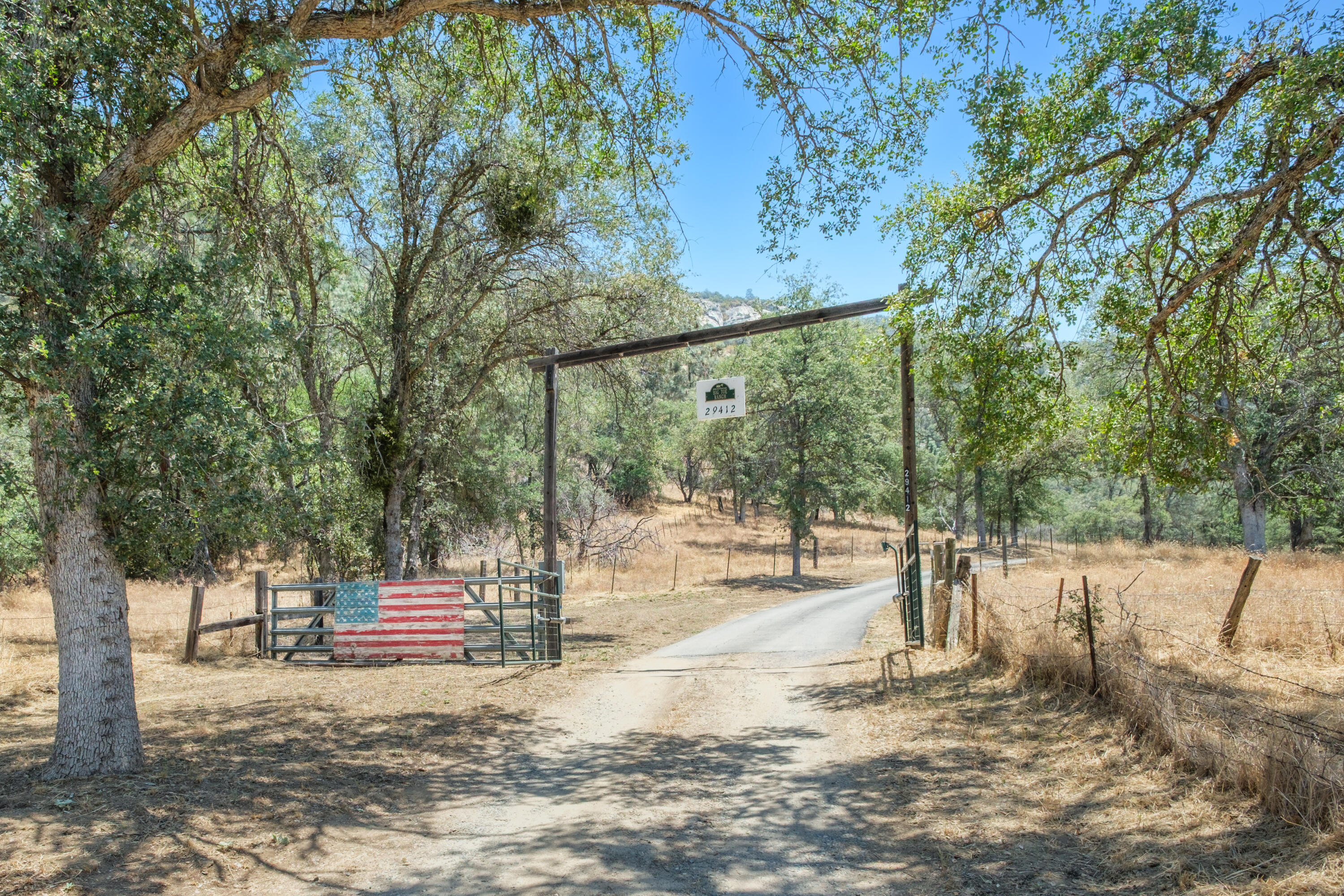 29412 Gibbs Ranch Rd, Tollhouse, CA 93667