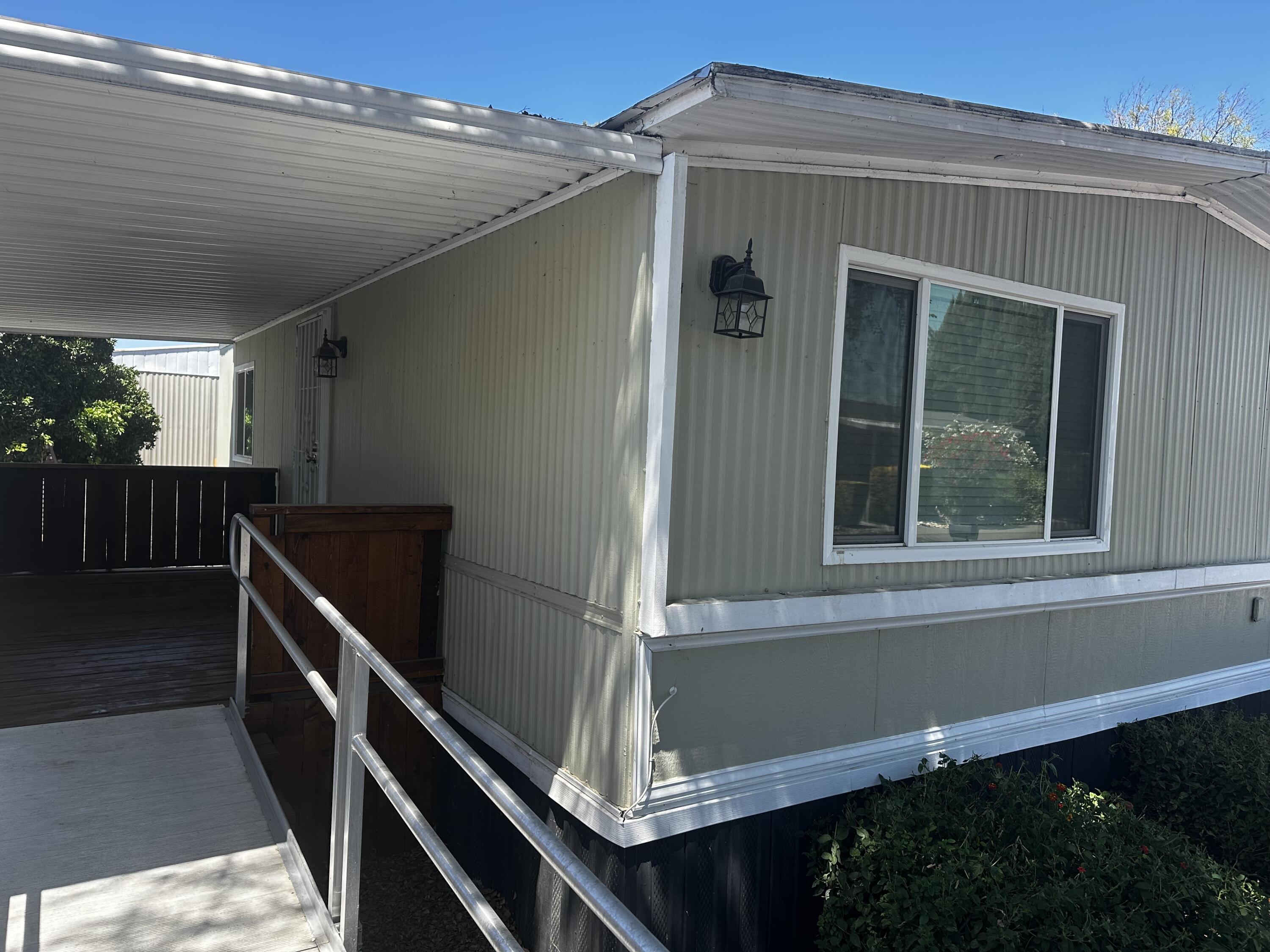 415 N Akers St #45, Visalia, CA 93291