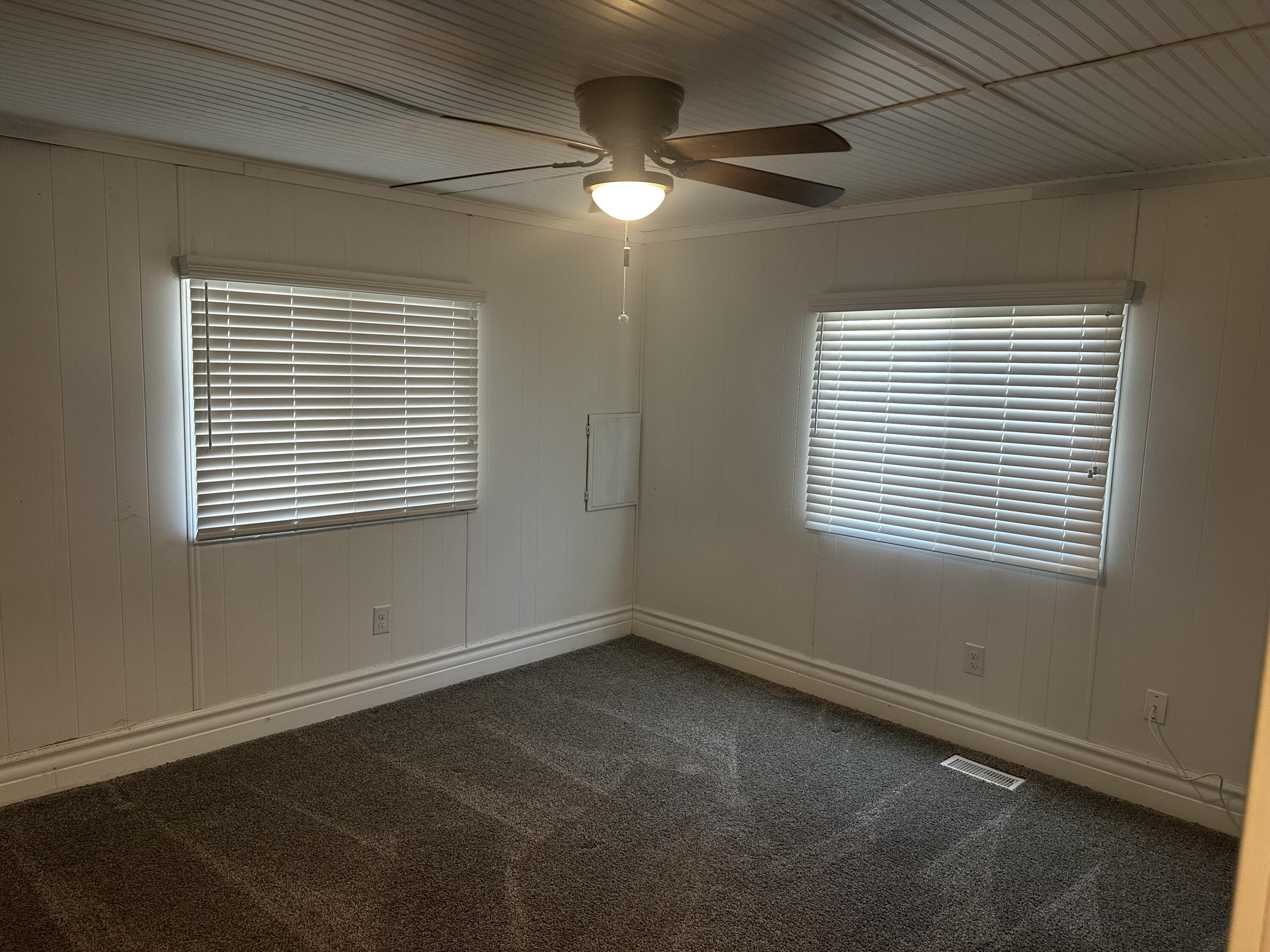 415 N Akers St #45, Visalia, CA 93291