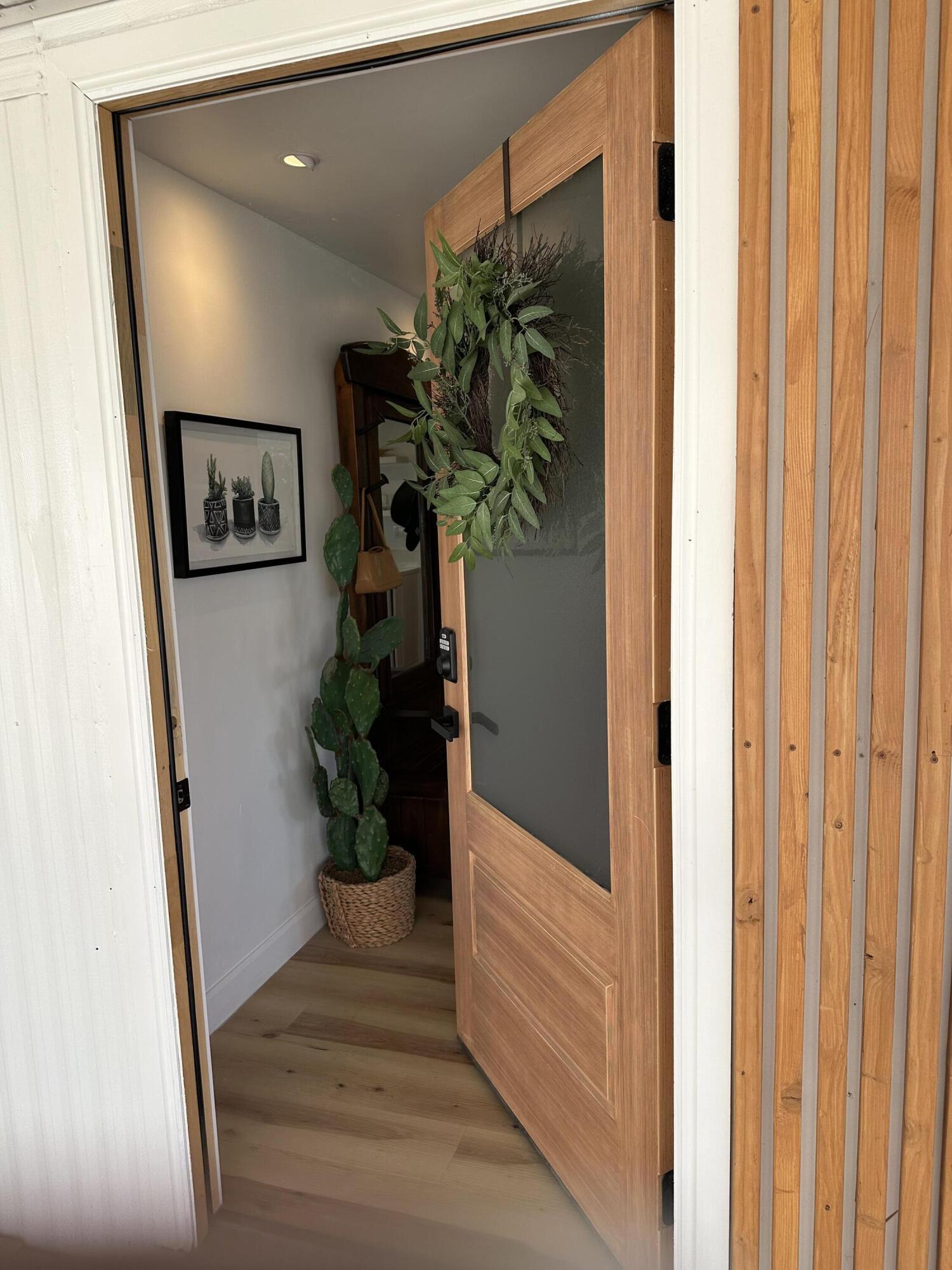 225 N Akers St #308, Visalia, CA 93291