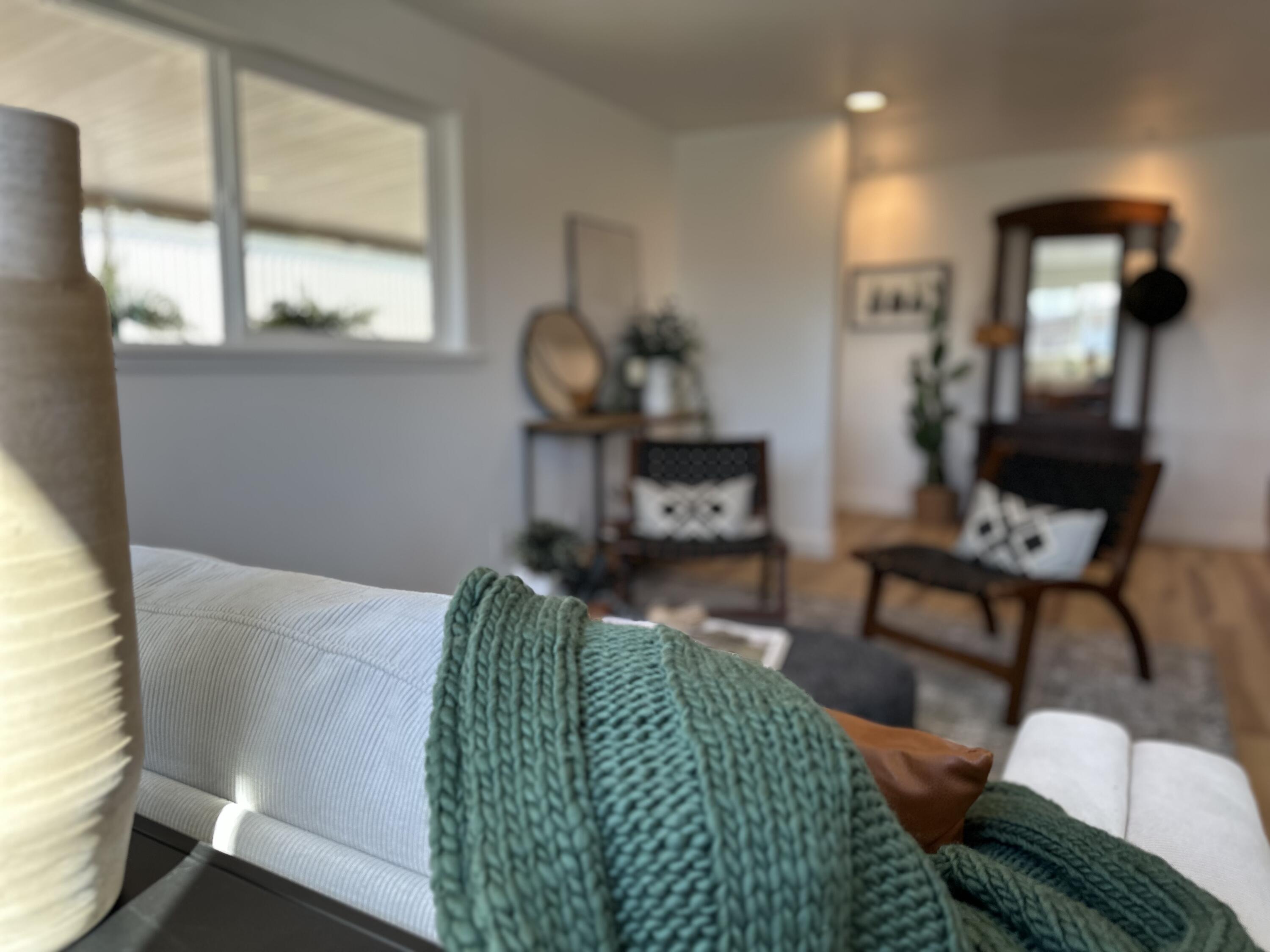 225 N Akers St #308, Visalia, CA 93291