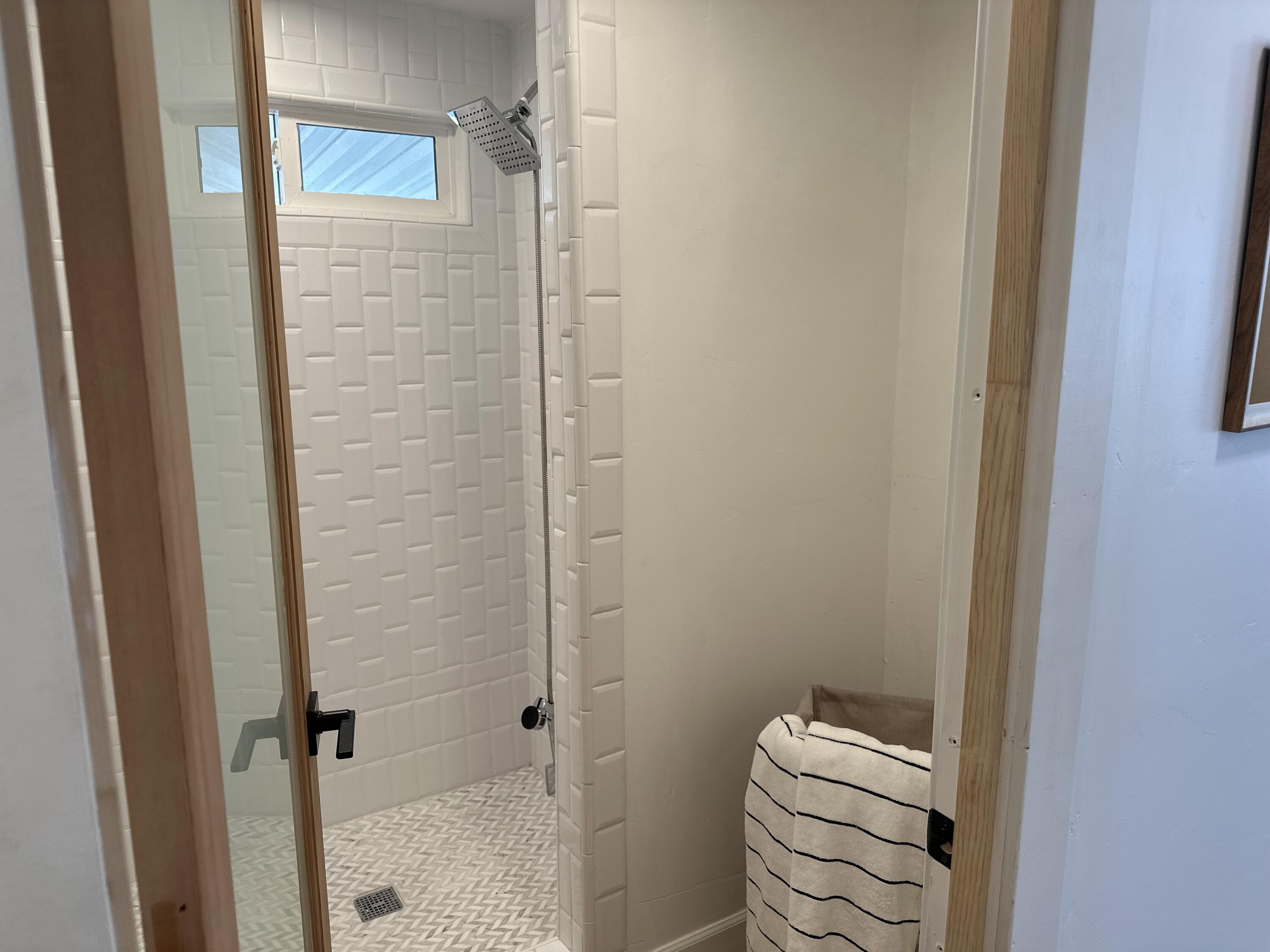 225 N Akers St #308, Visalia, CA 93291