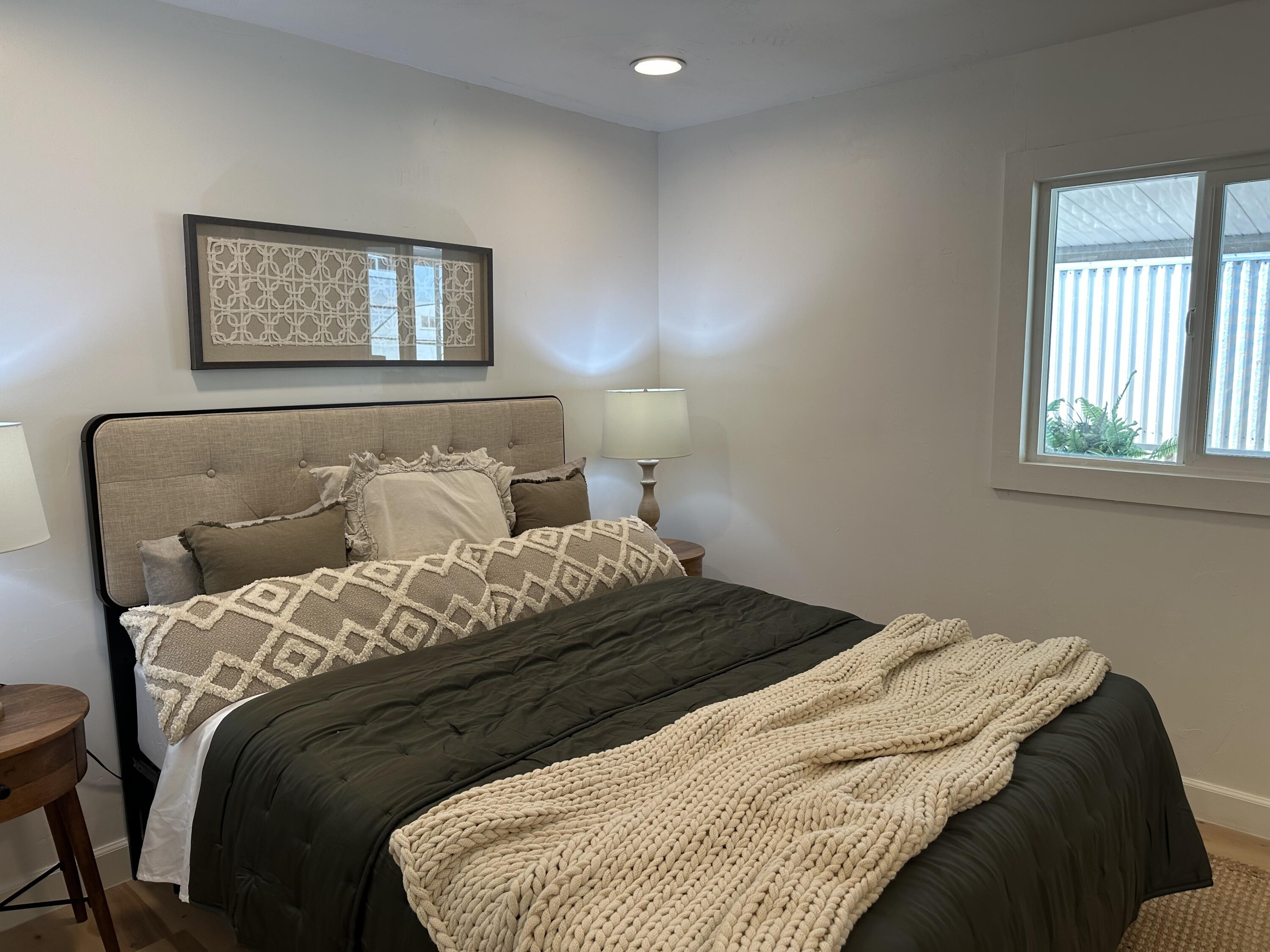 225 N Akers St #308, Visalia, CA 93291
