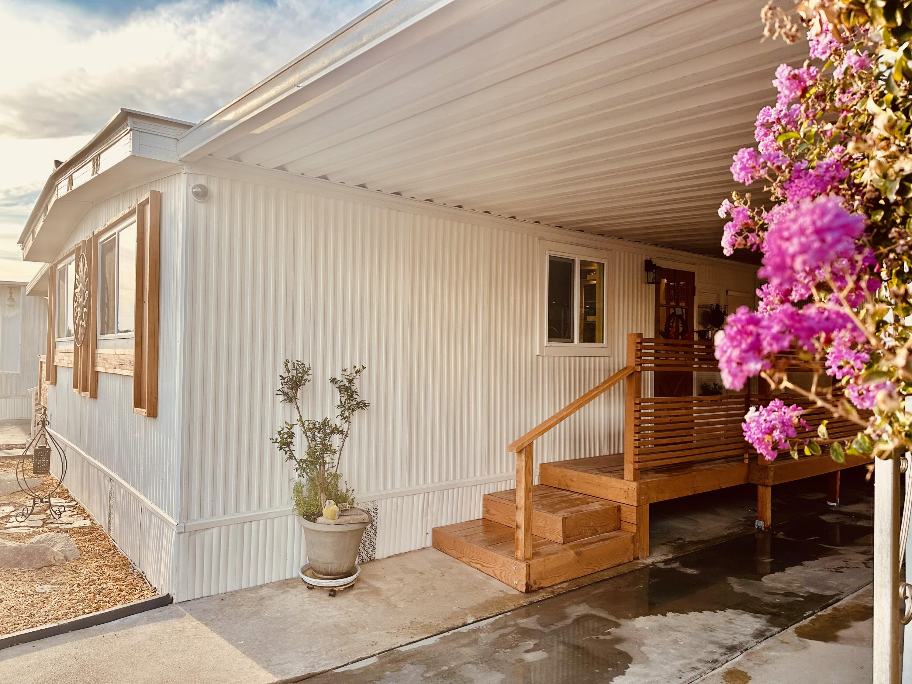 225 N Akers St #308, Visalia, CA 93291