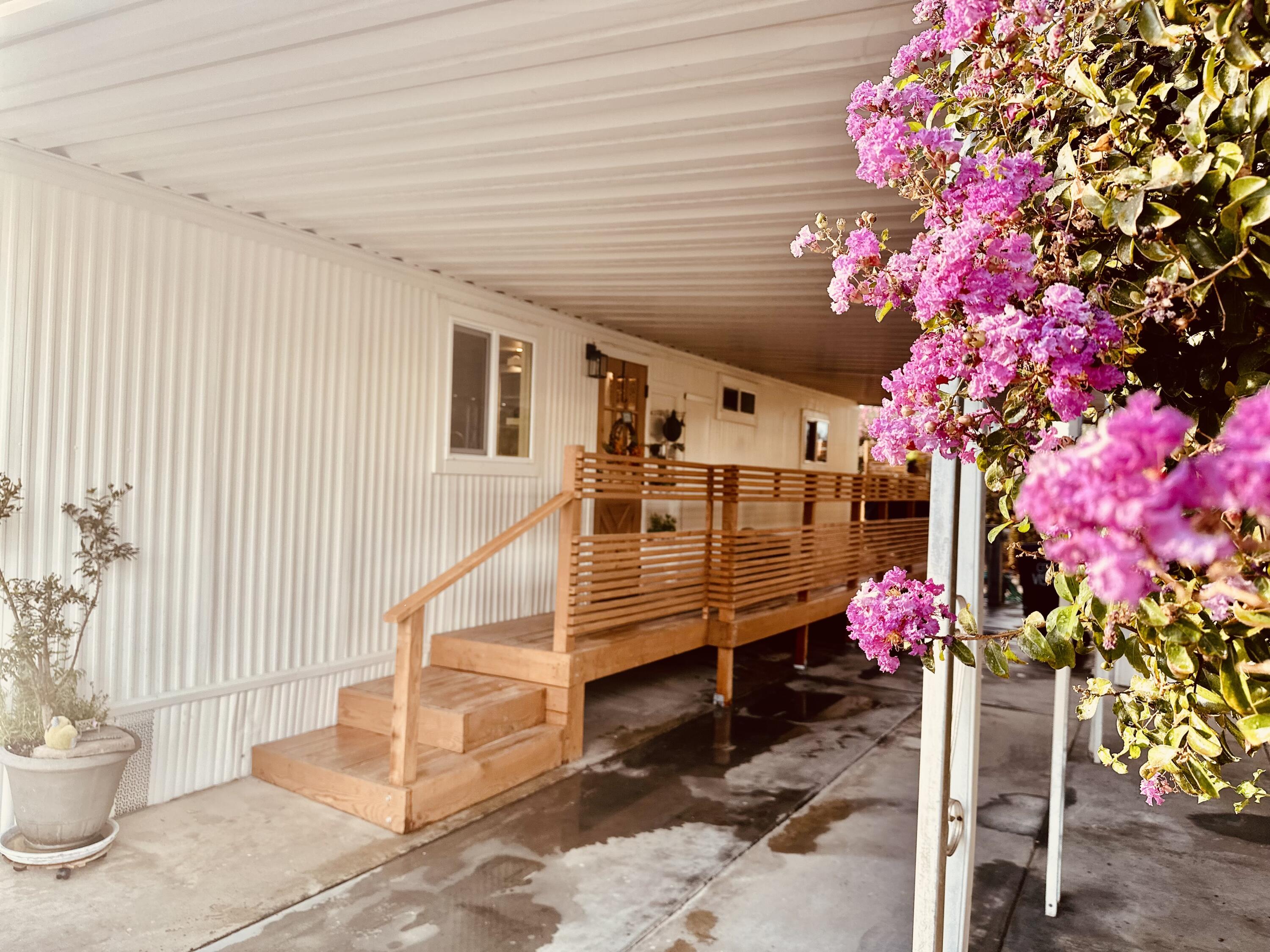 225 N Akers St #308, Visalia, CA 93291