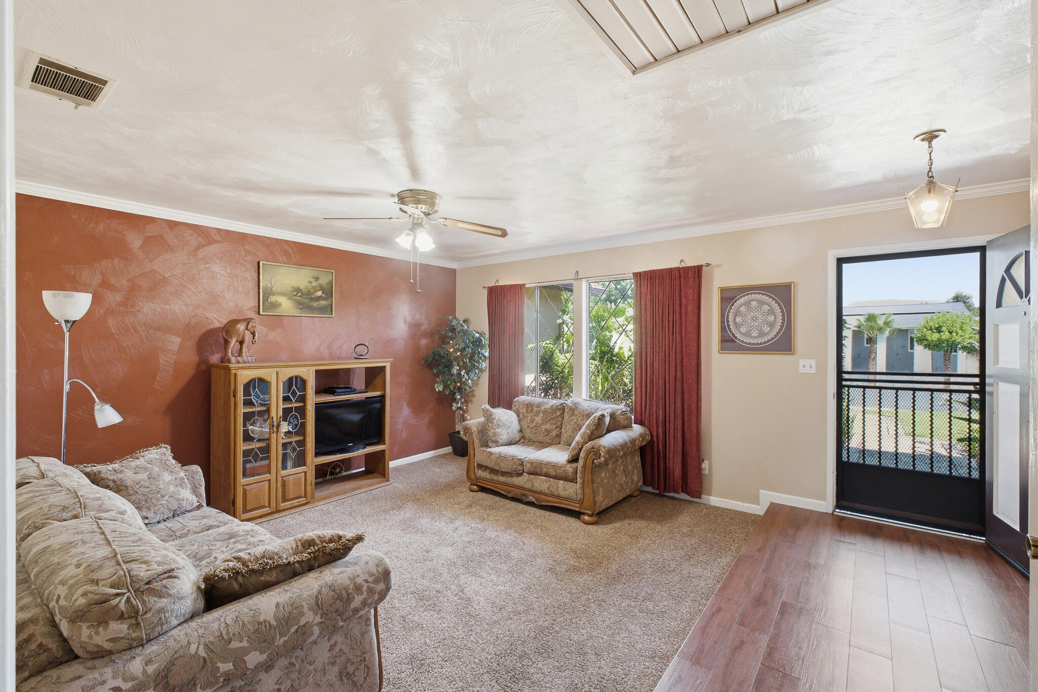 3127 W La Vida Ave, Visalia, CA 93277